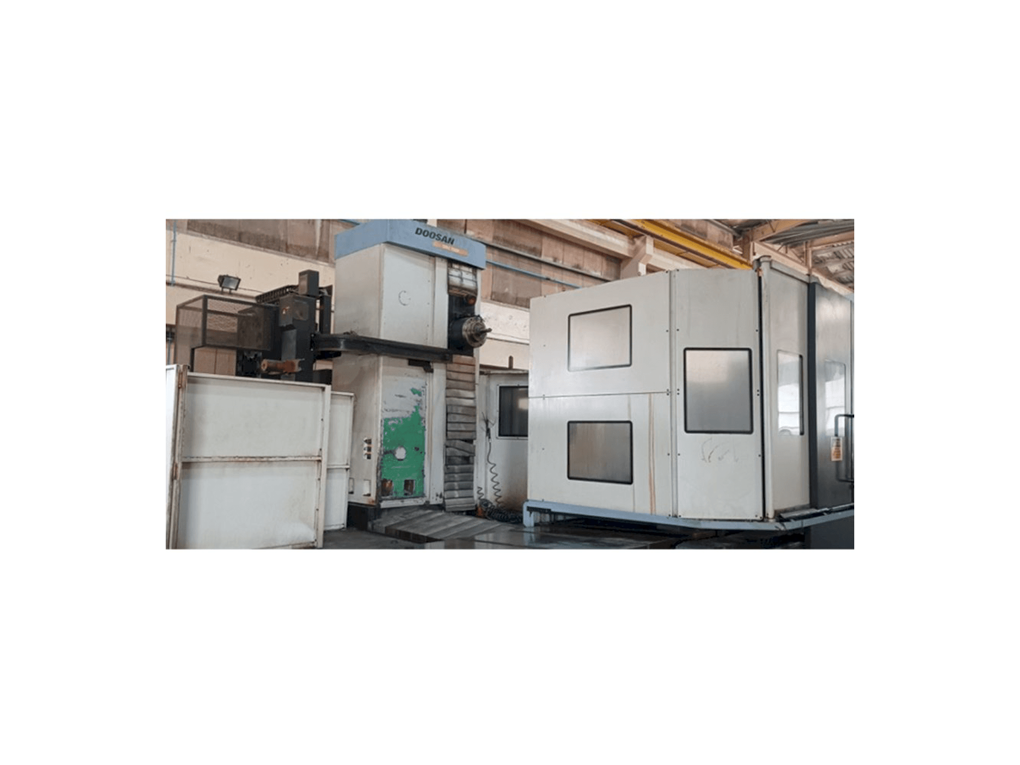 Doosan DBC 130P-maskinen framifrån