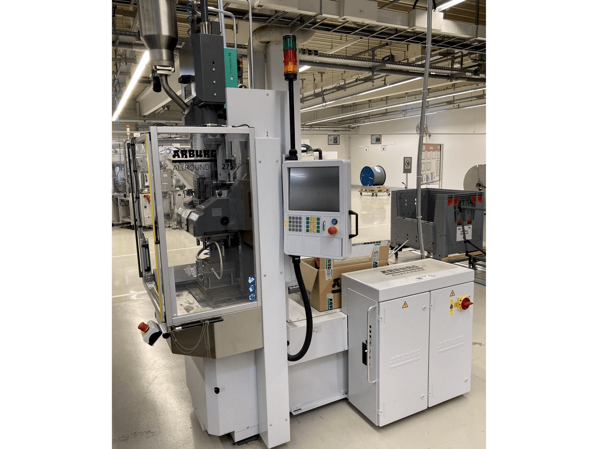 Arburg Allrounder 275 V 250-70-maskinen framifrån