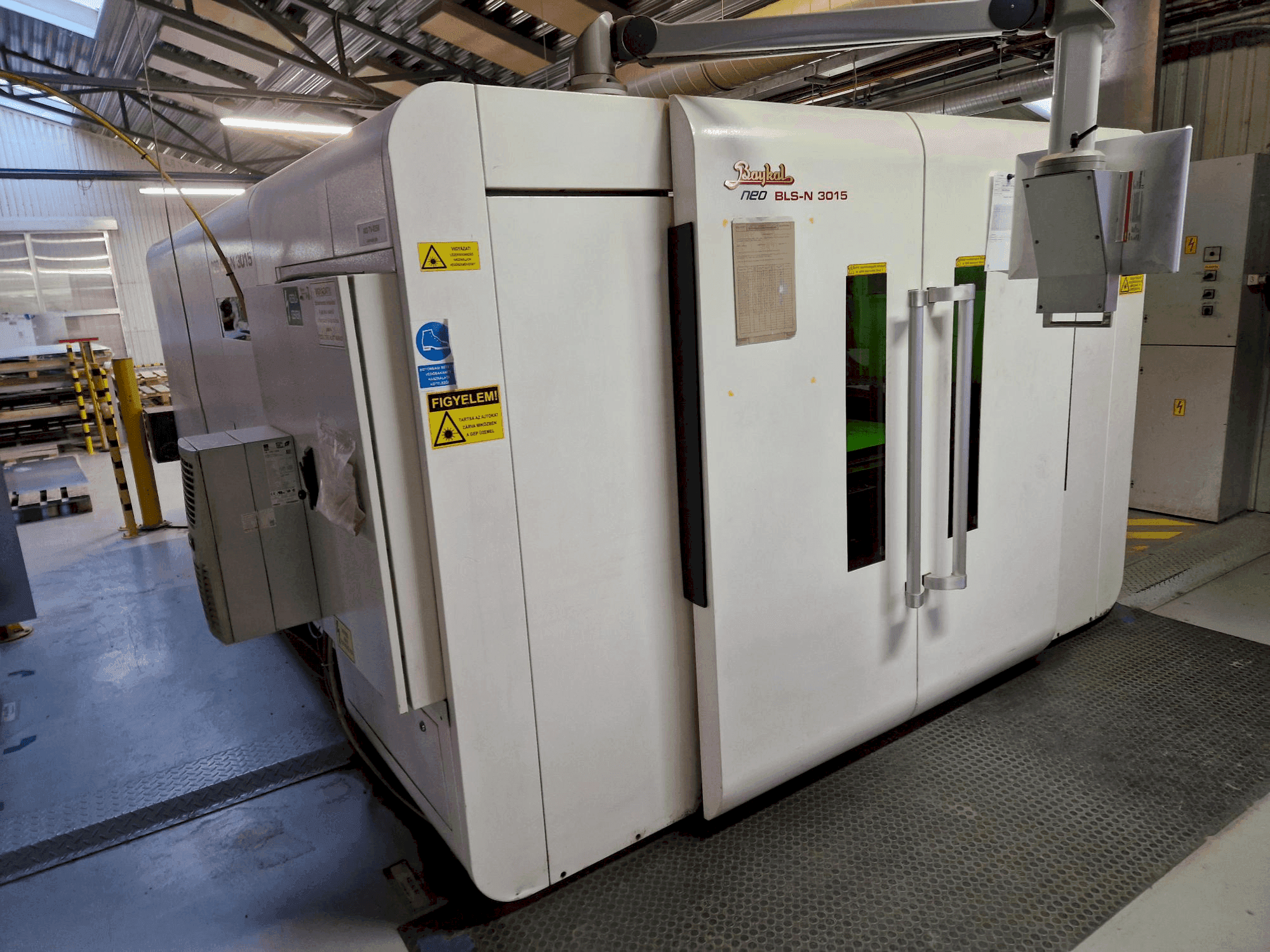 Baykal BLS-N 3015-maskinen framifrån