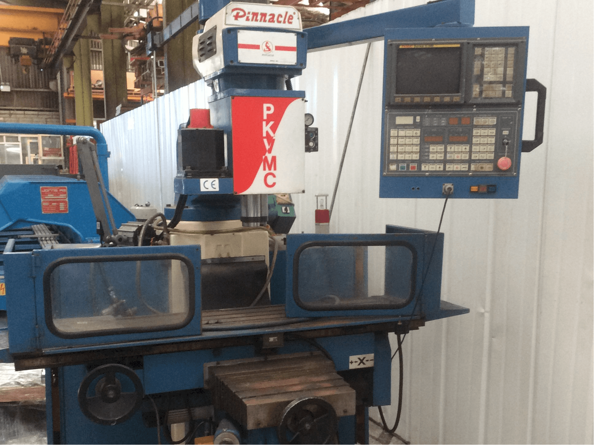 Pinnacle PKVMC-maskinen framifrån