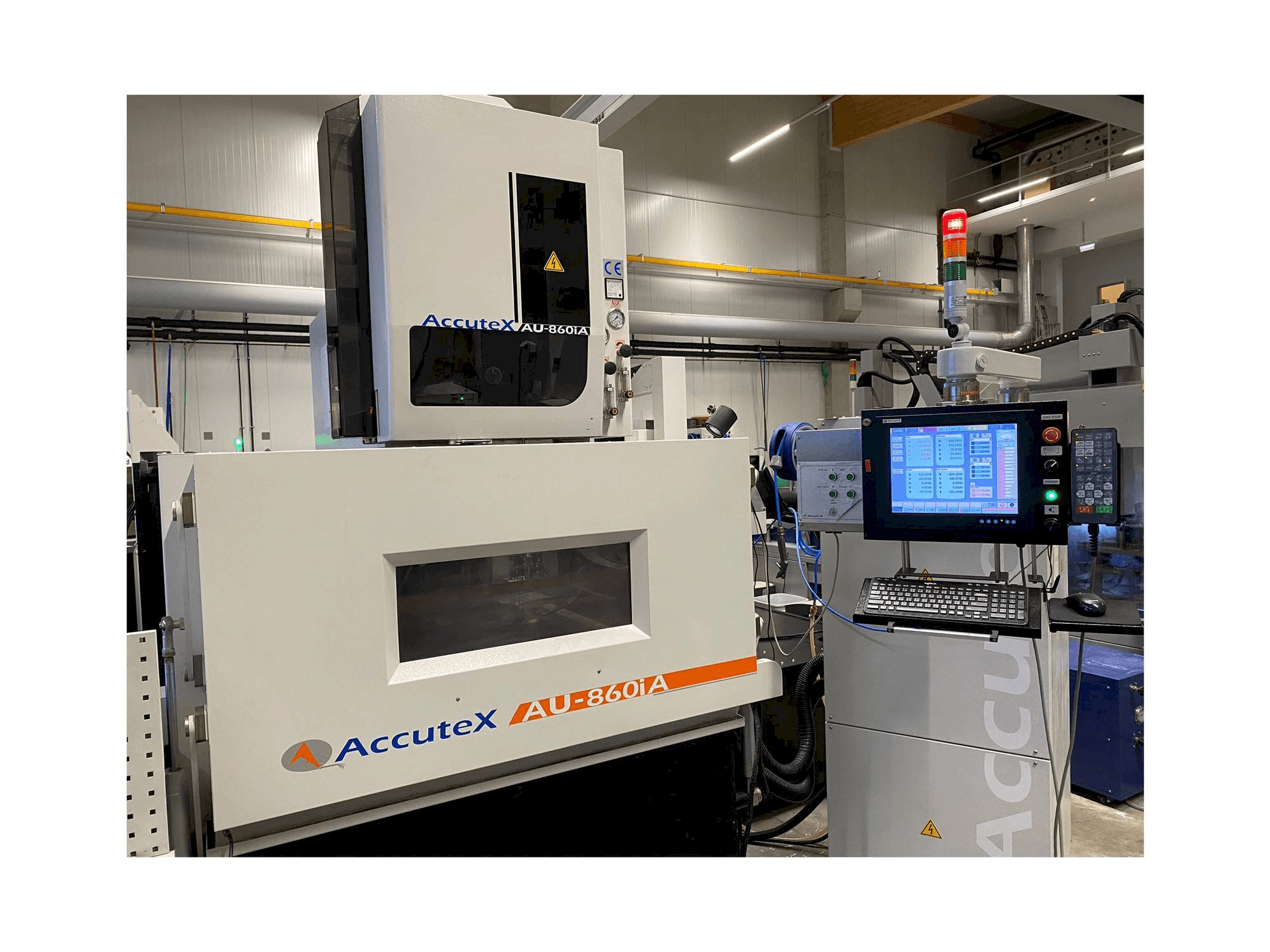 AccuteX AU-860iA-maskinen framifrån