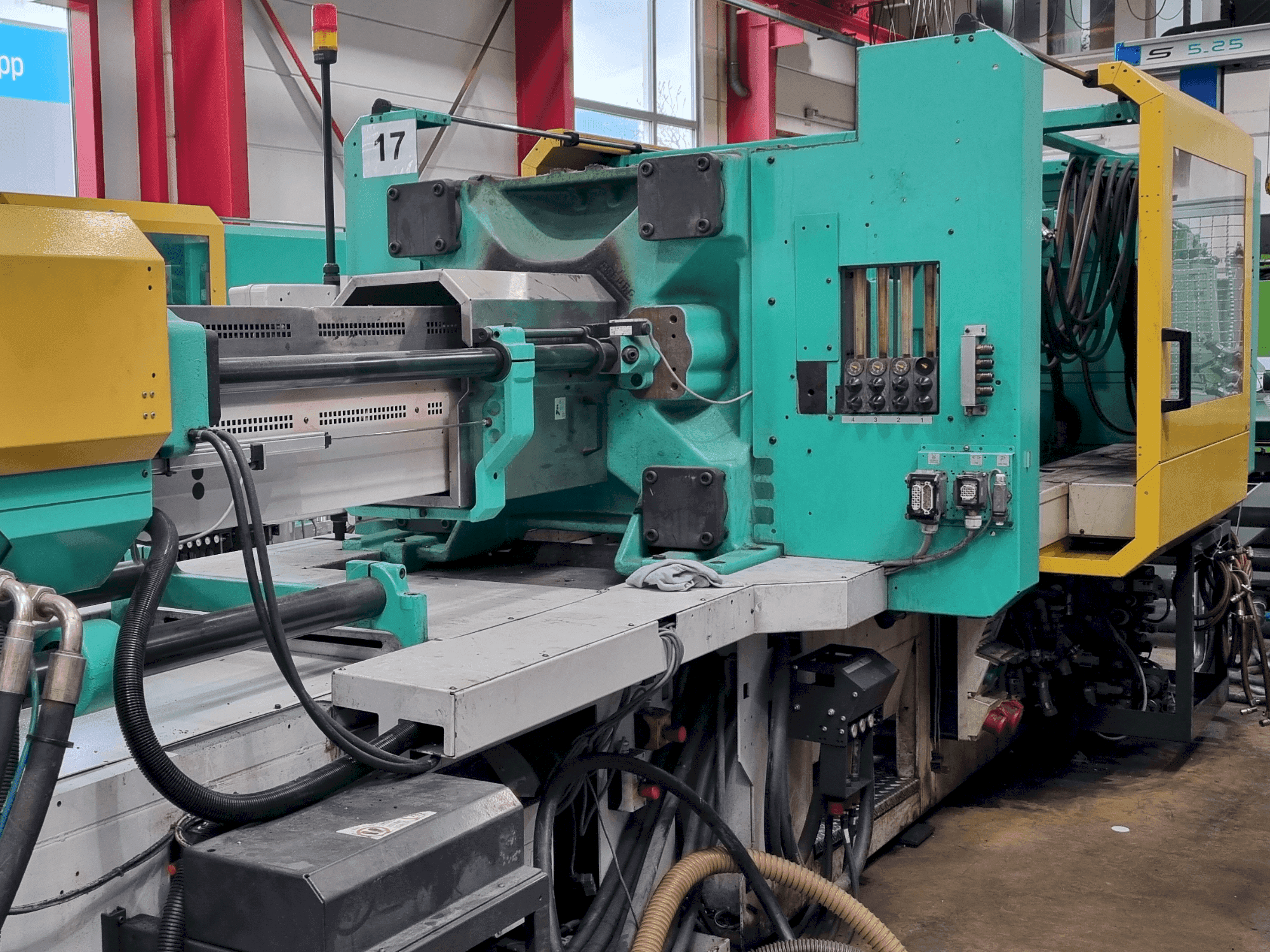 Arburg 630 S 2500-1300 ECO-maskinen framifrån