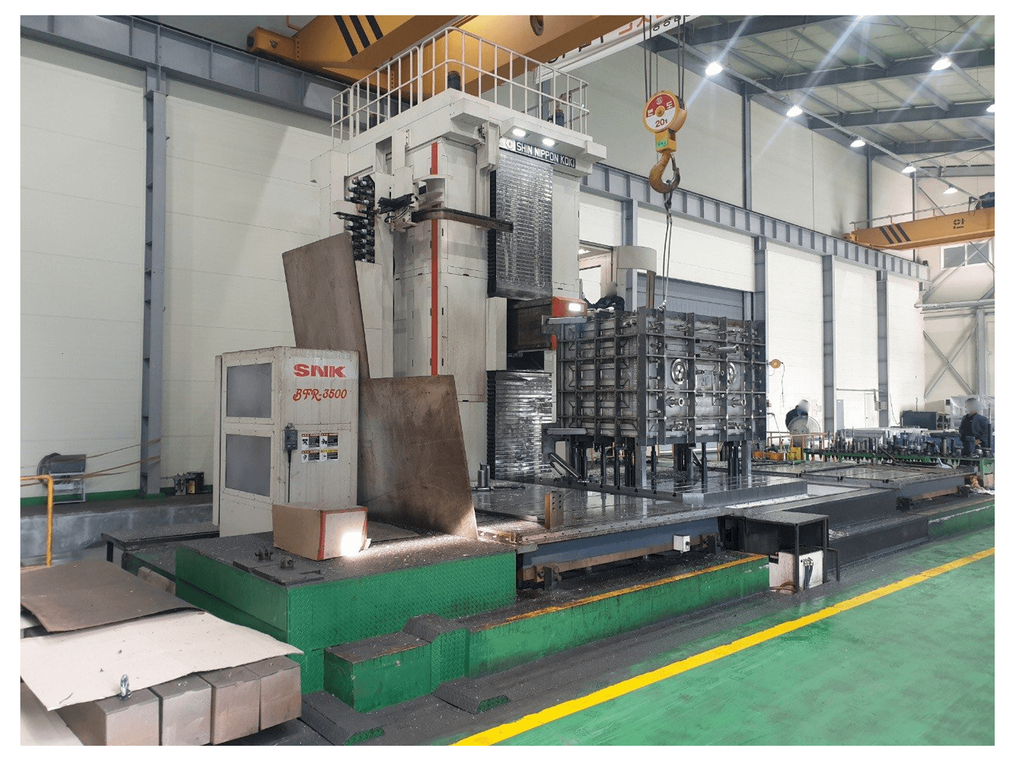 SNK BFR-3500-maskinen framifrån