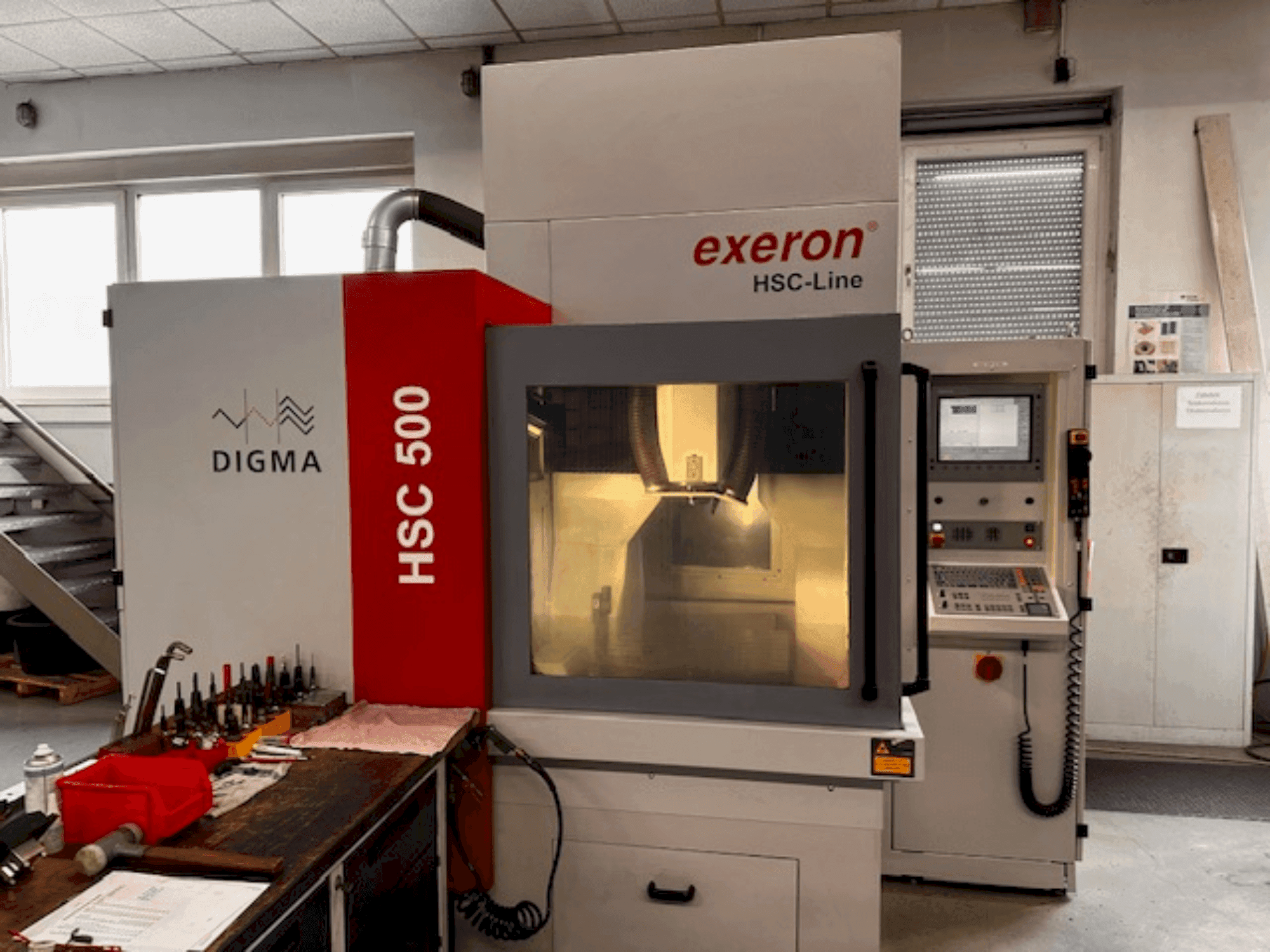 Exeron HSC-Line 500-maskinen framifrån