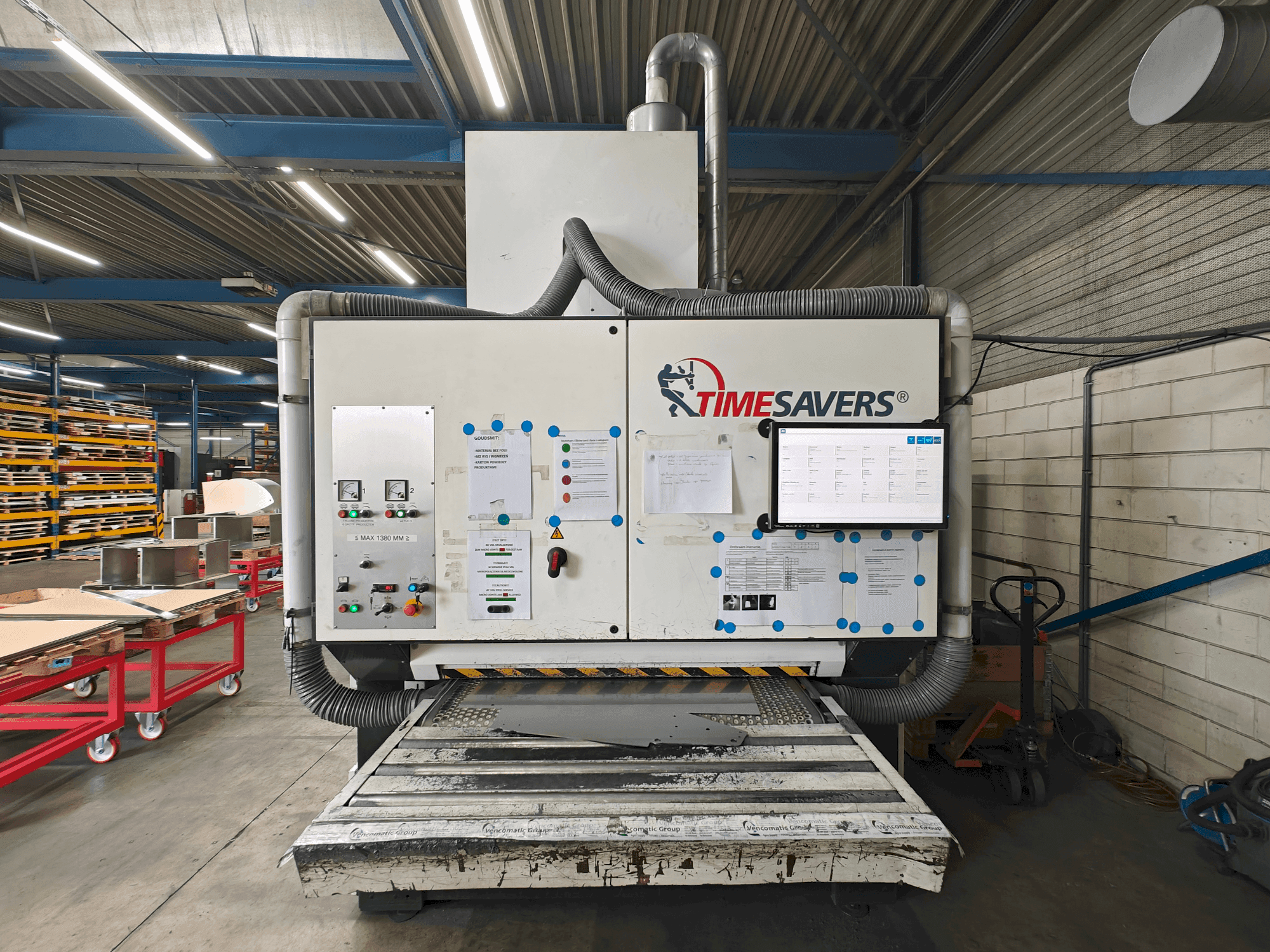 TIMESAVERS 42-serie-1350-RB-maskinen framifrån