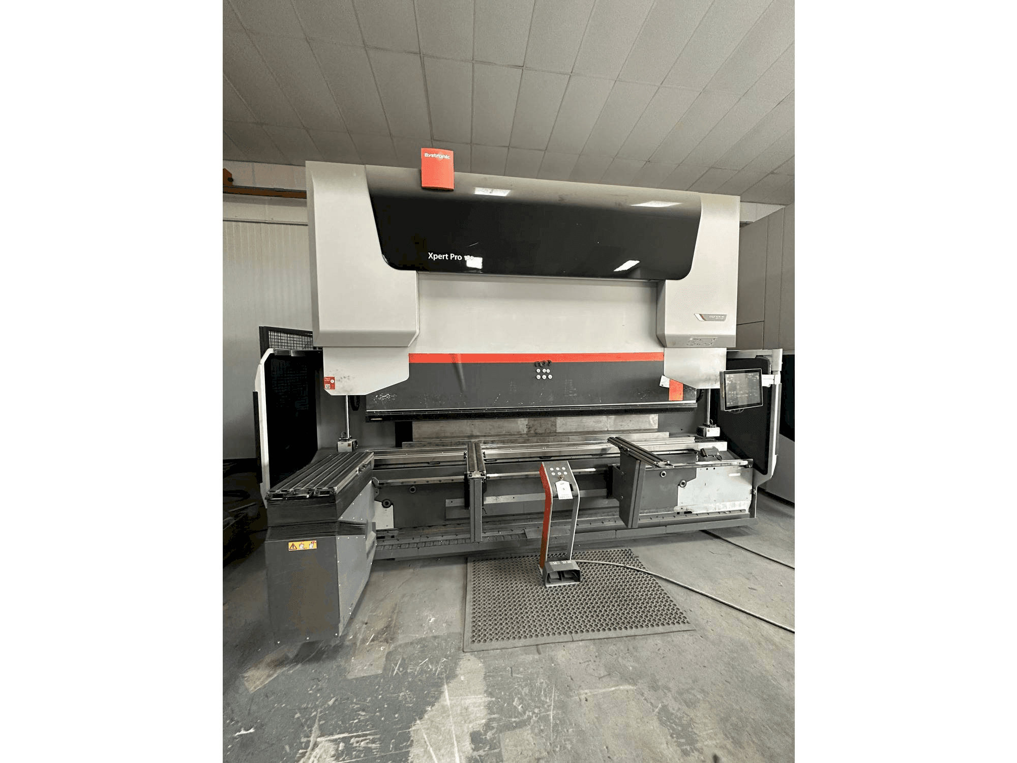 Bystronic Xpert 150/3100-maskinen framifrån