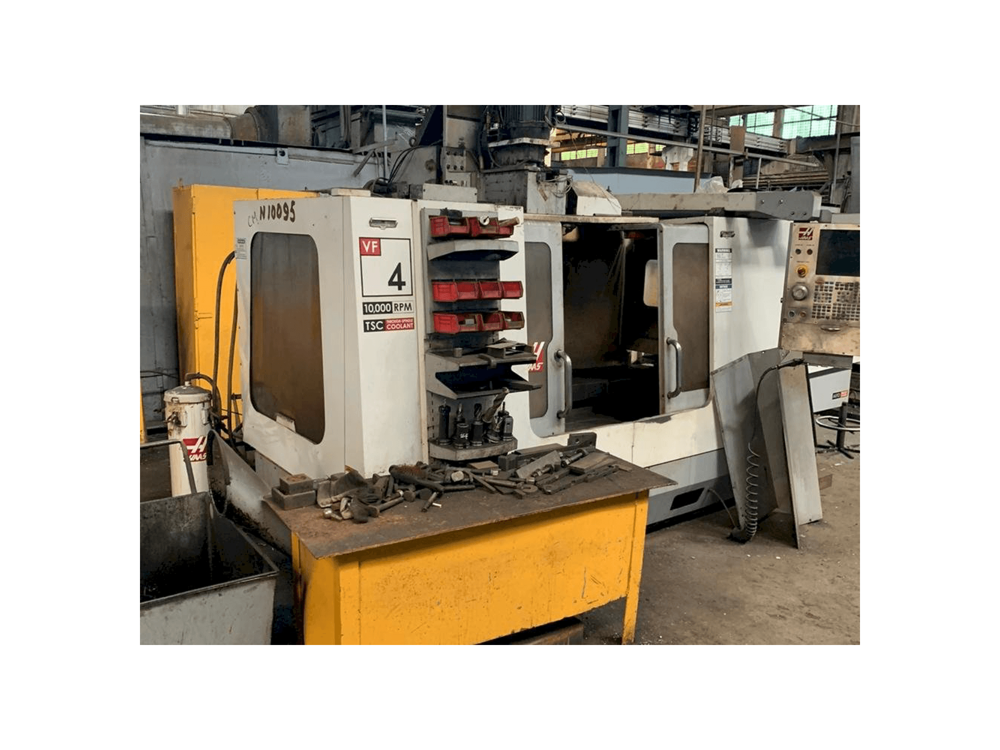 HAAS VF-4-maskinen framifrån