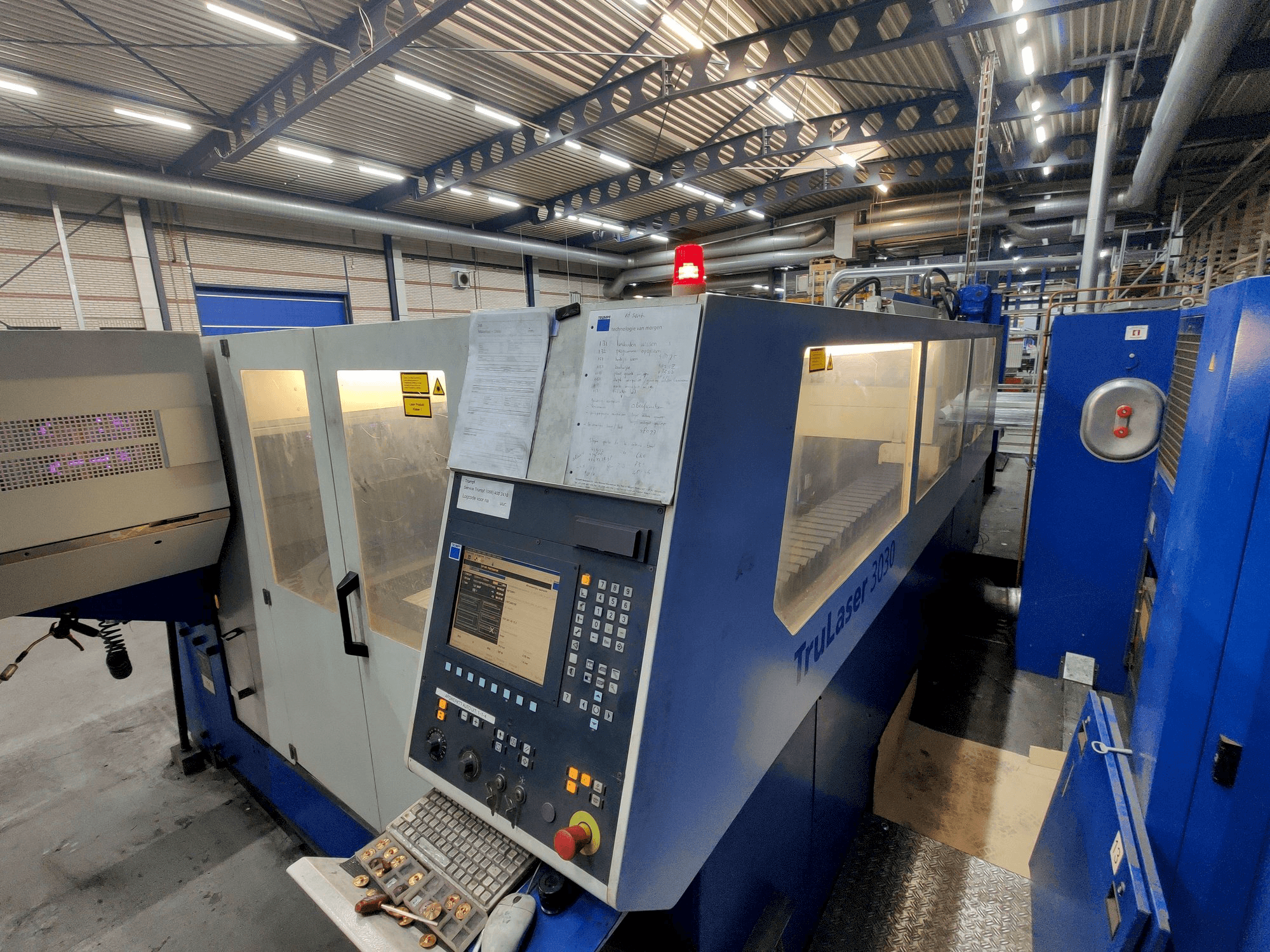 Trumpf TruLaser 3030-maskinen framifrån