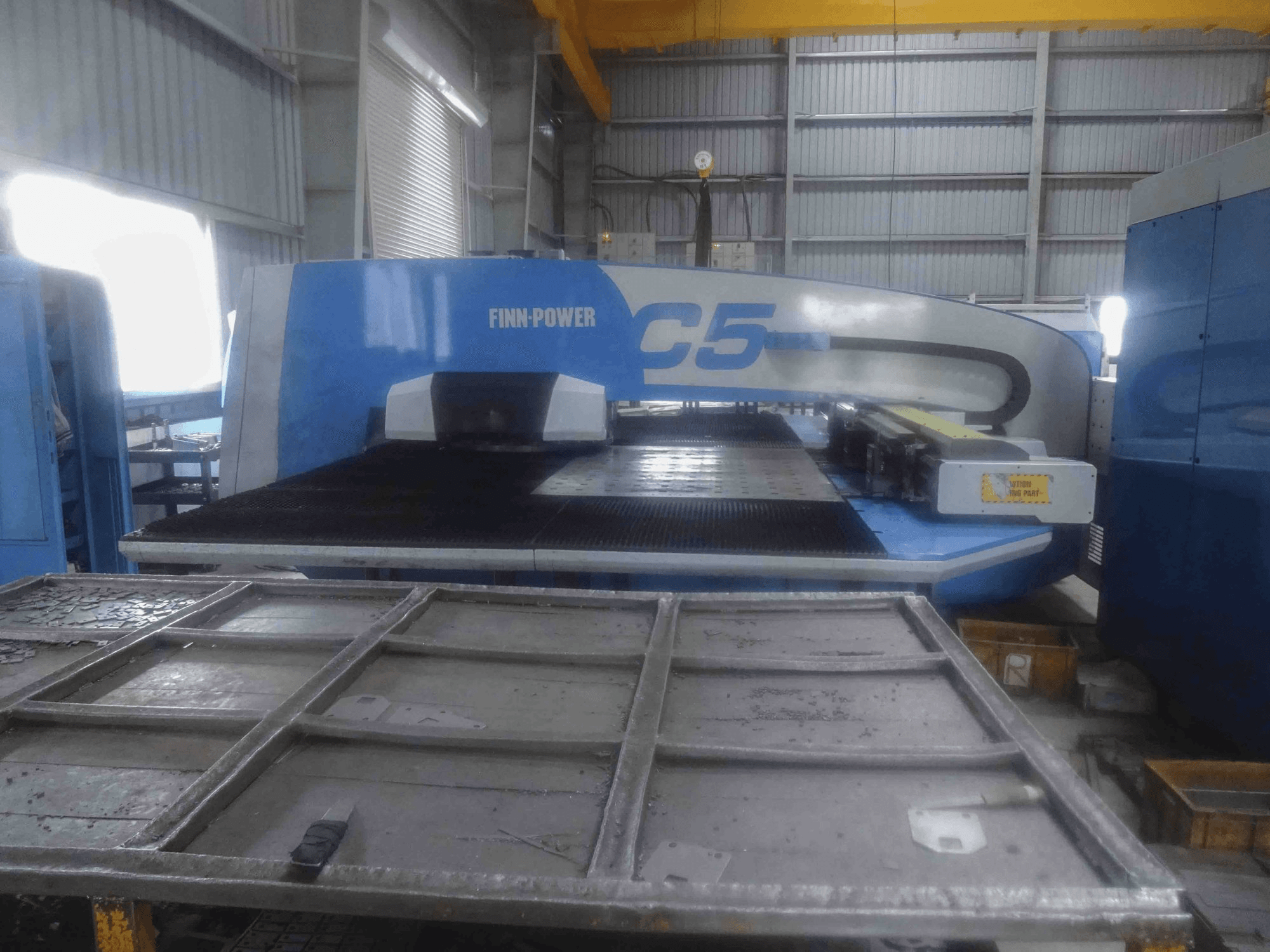 Finn-Power-maskinen framifrånC5