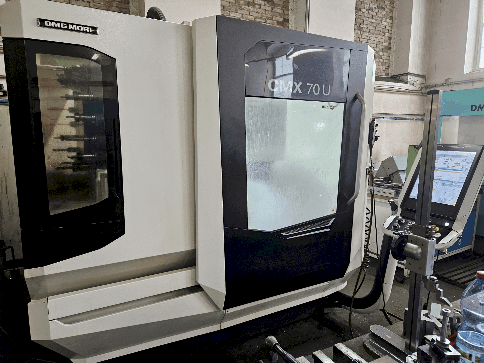 DMG MORI CMX 70U-maskinen framifrån