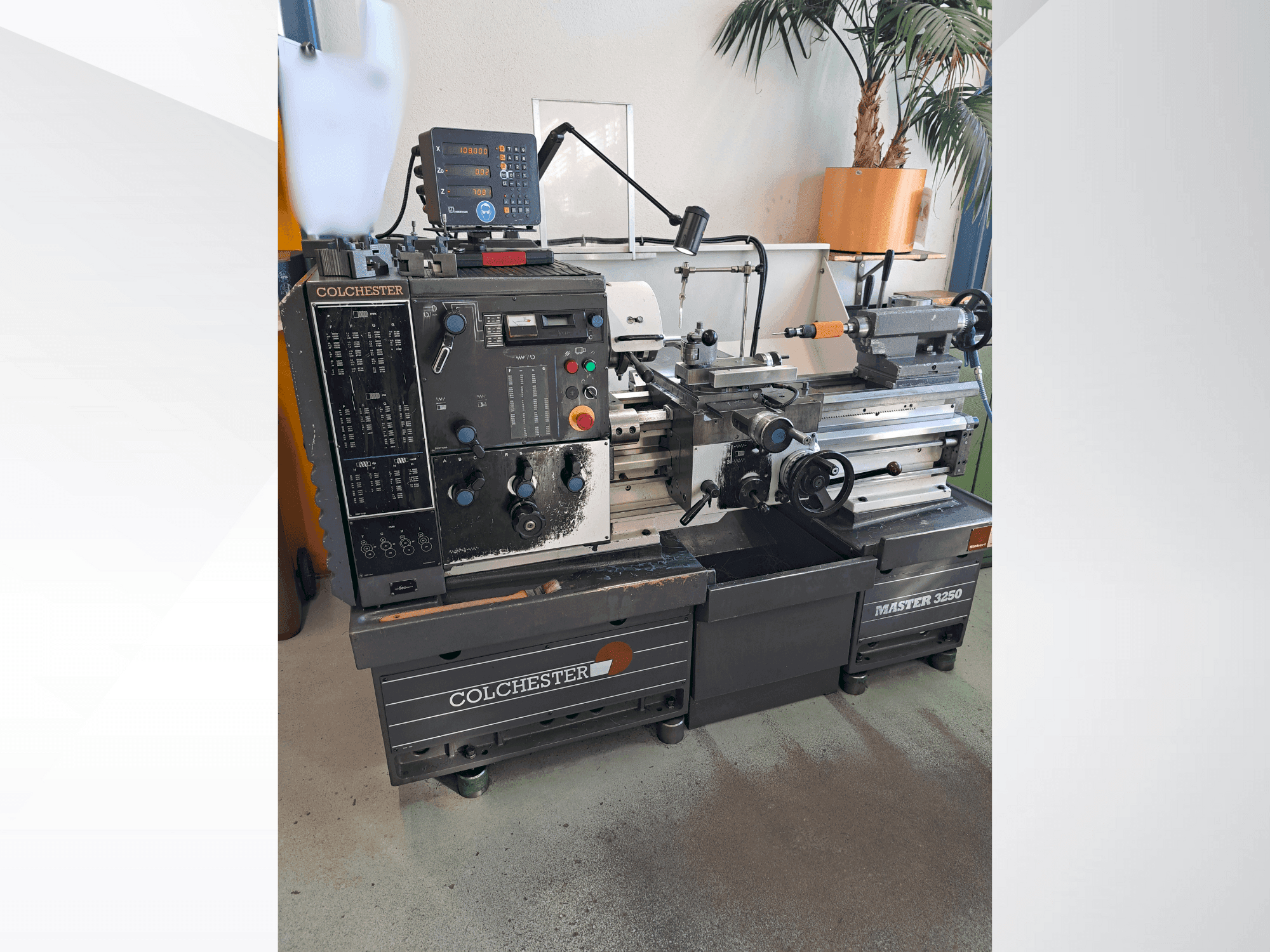 Colchester Master 3250-maskinen framifrån