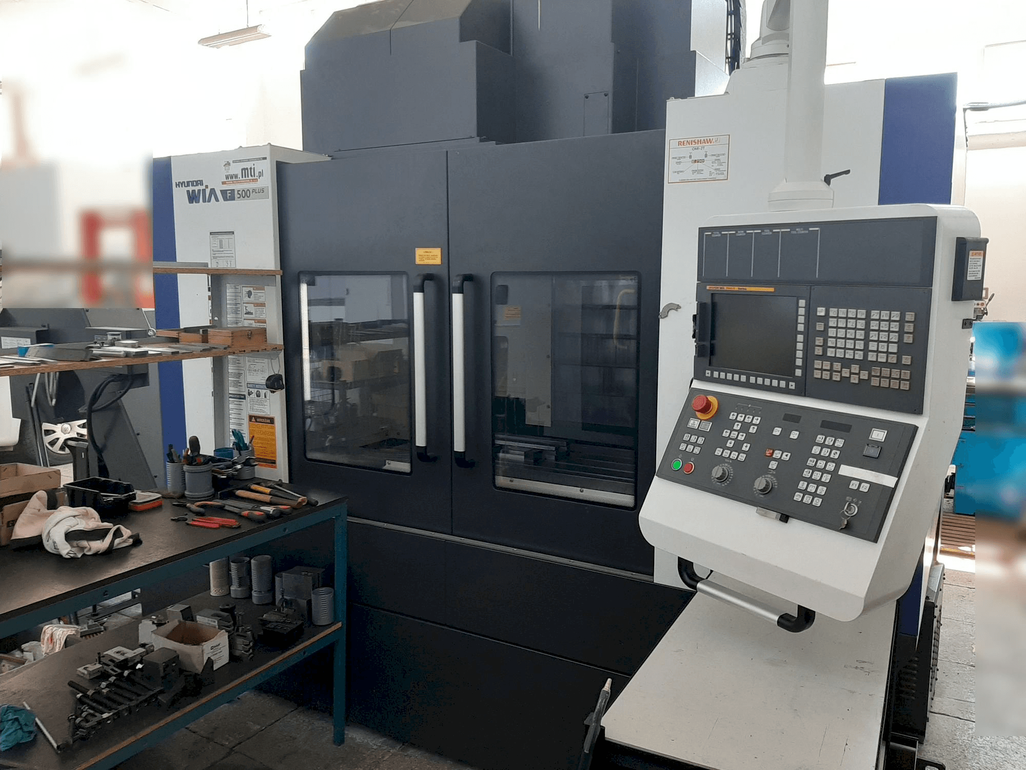 Hyundai Wia F500 PLUS-maskinen framifrån