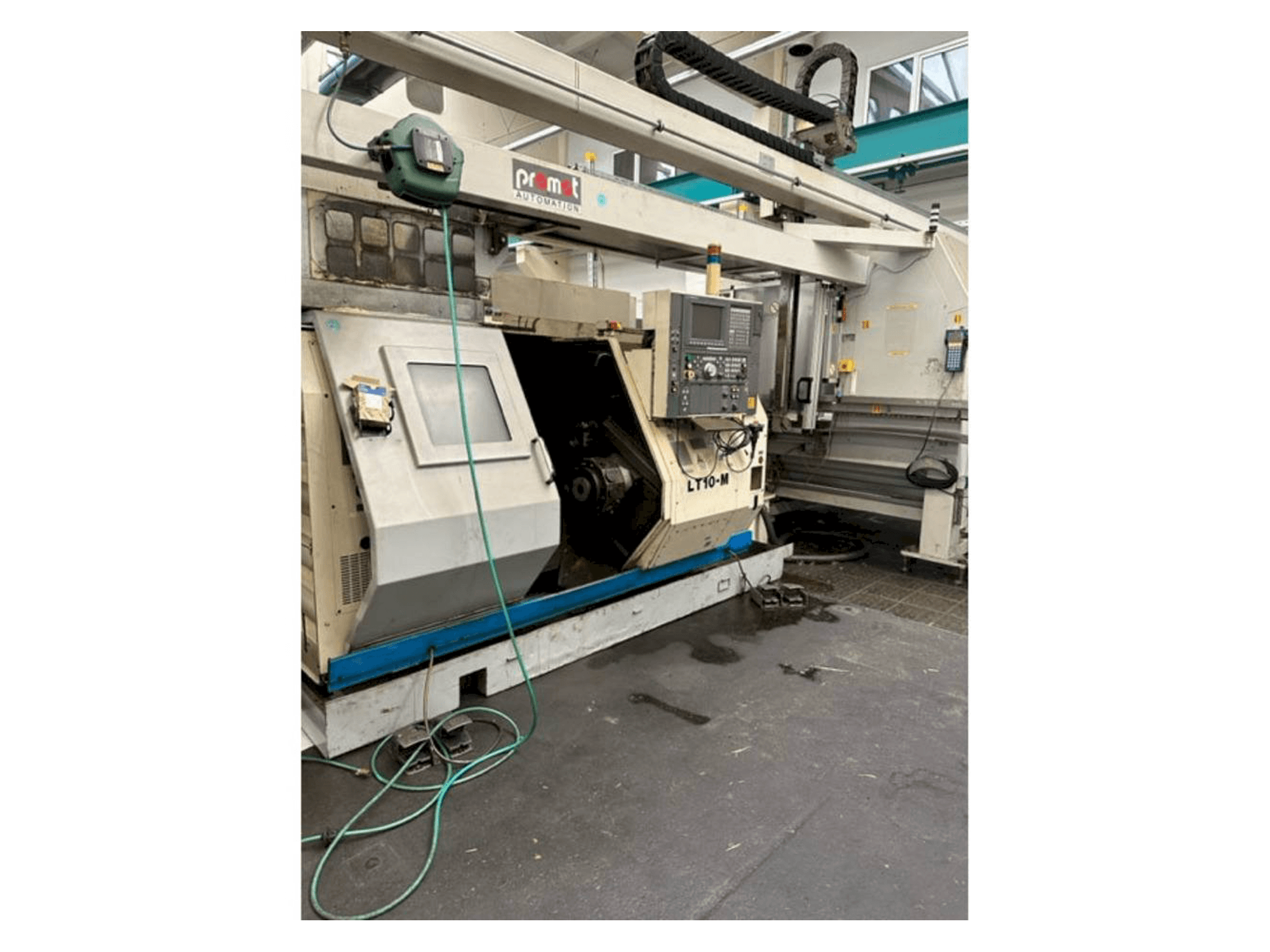 Okuma LT10-maskinen framifrån