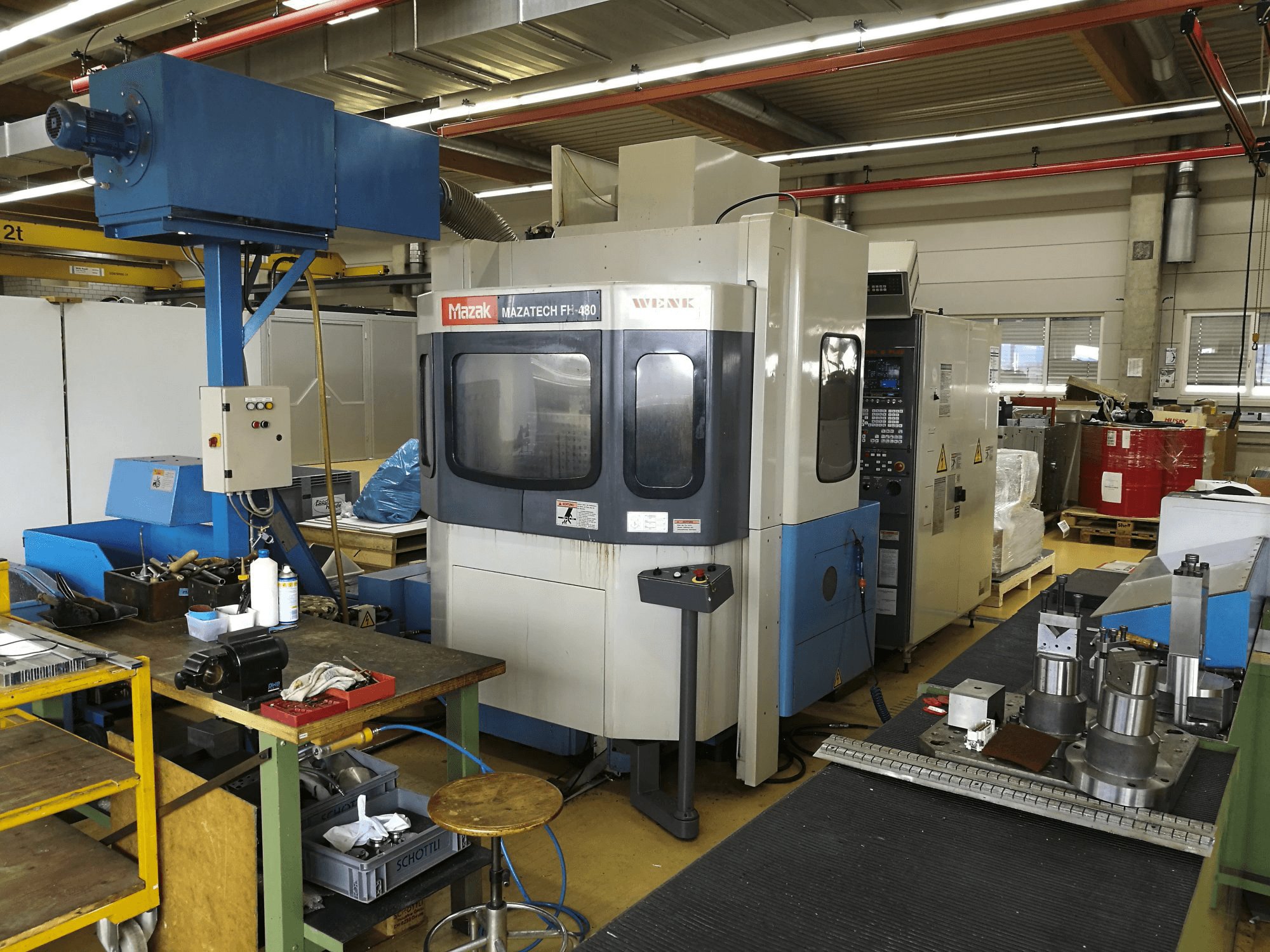 Mazak-maskinen sedd från högerFH-480
