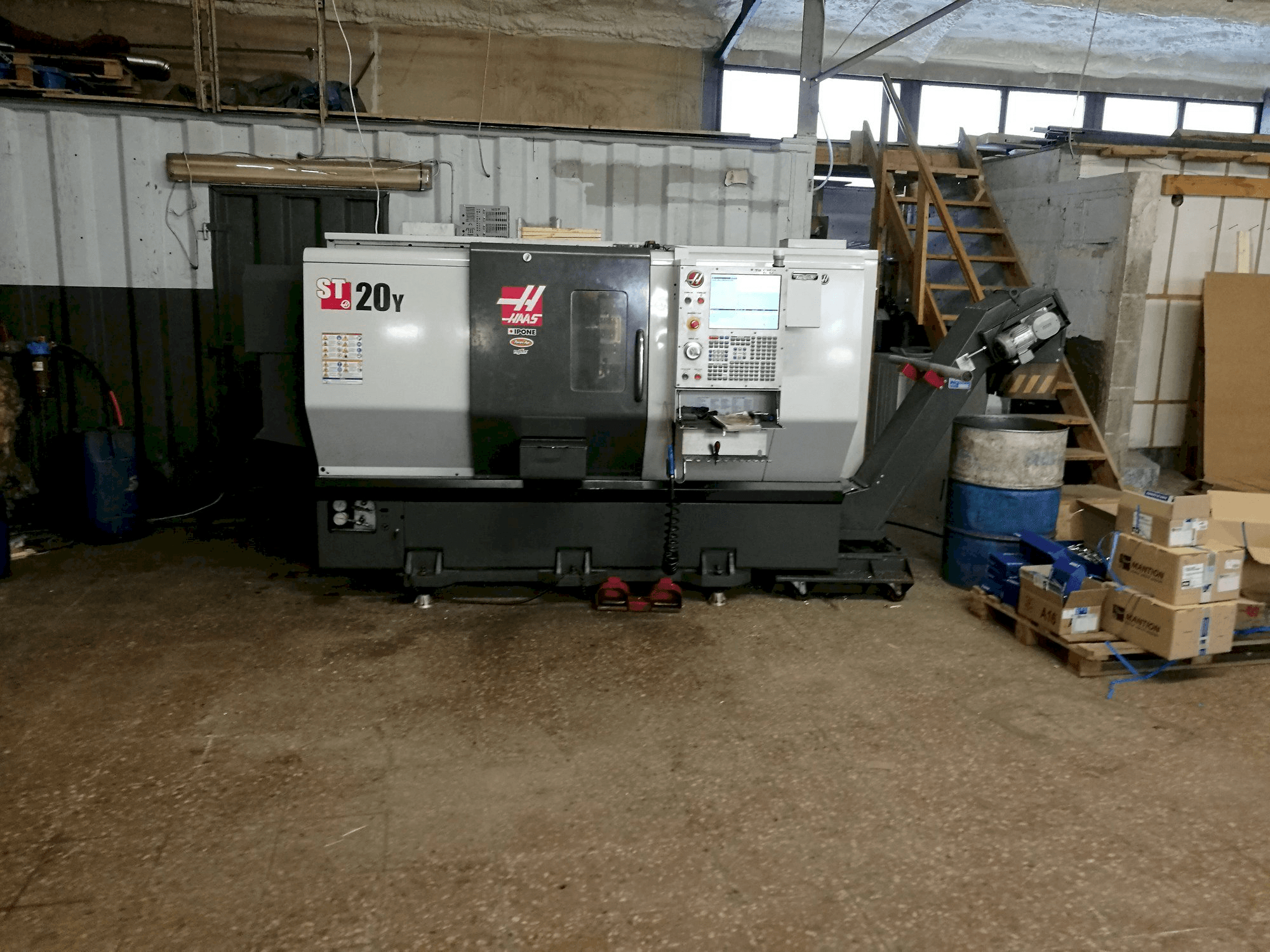 HAAS ST20Y-maskinen framifrån