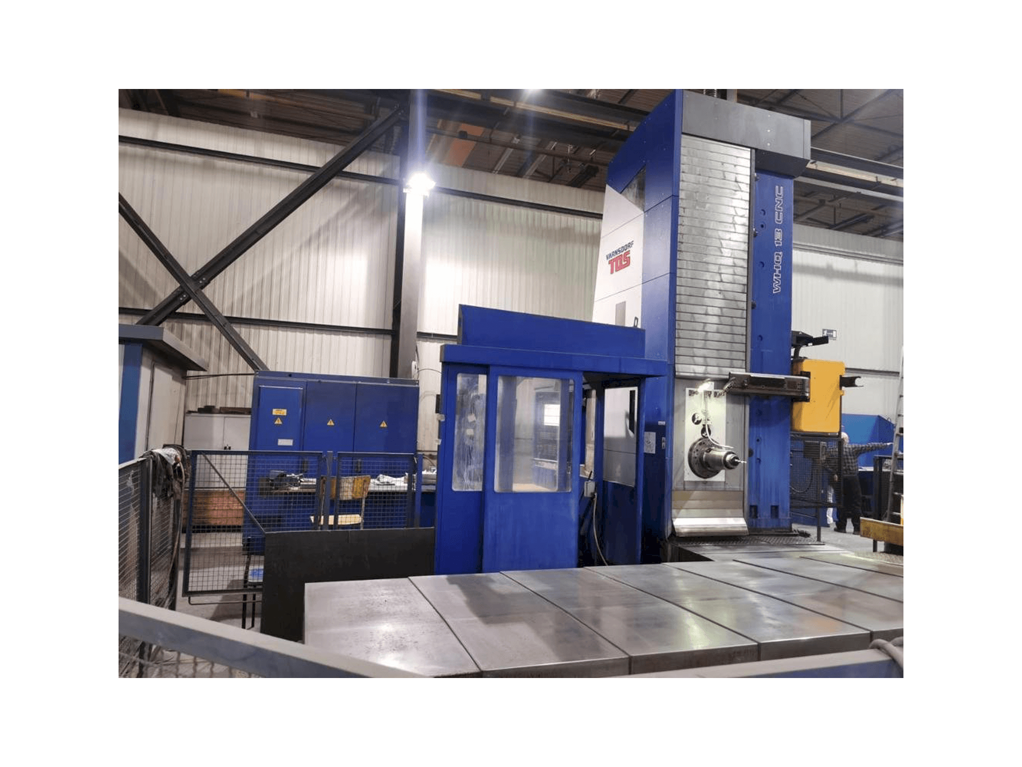 TOS VARNSDORF WHQ 13 CNC-maskinen framifrån