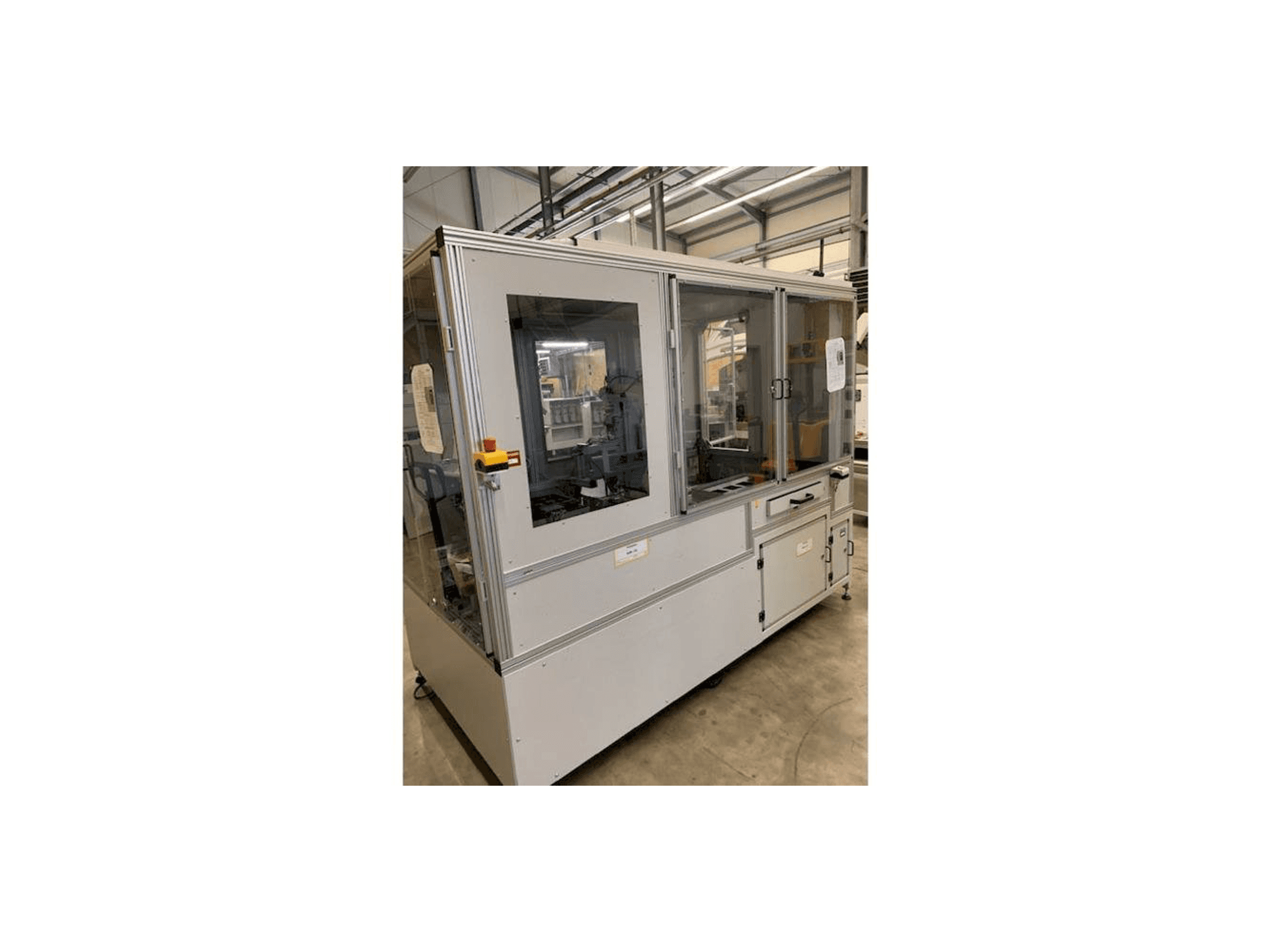 SEHO Robot cell sorting station-maskinen sedd från vänster sida