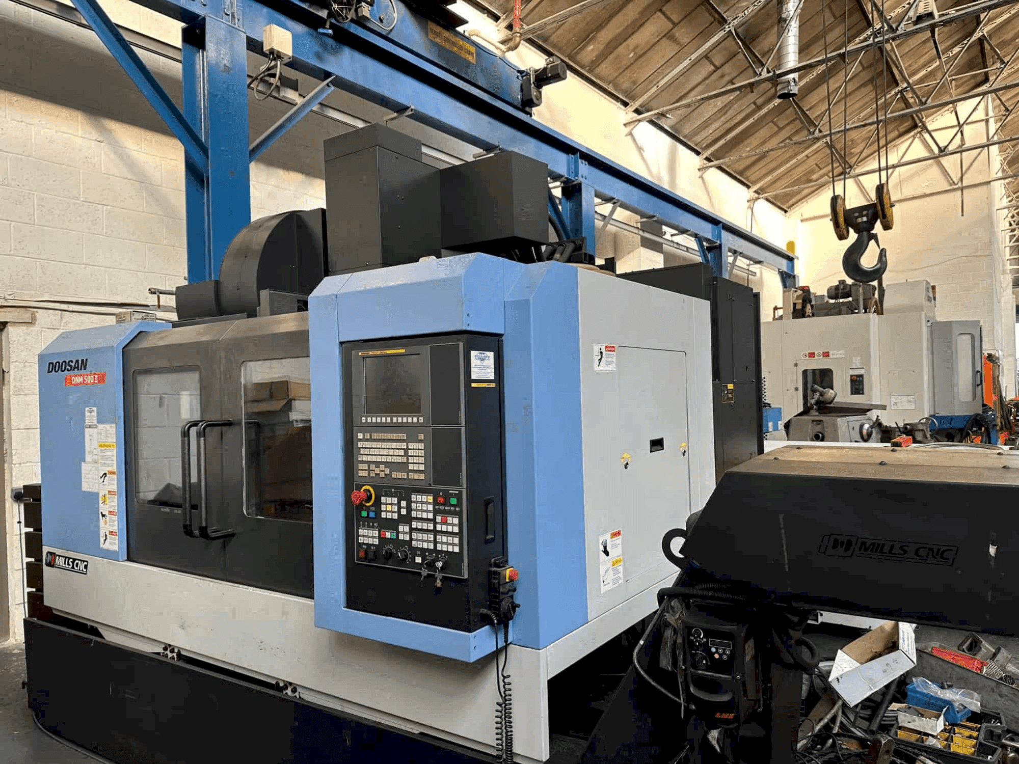 DOOSAN DNM 500 II-maskinen framifrån