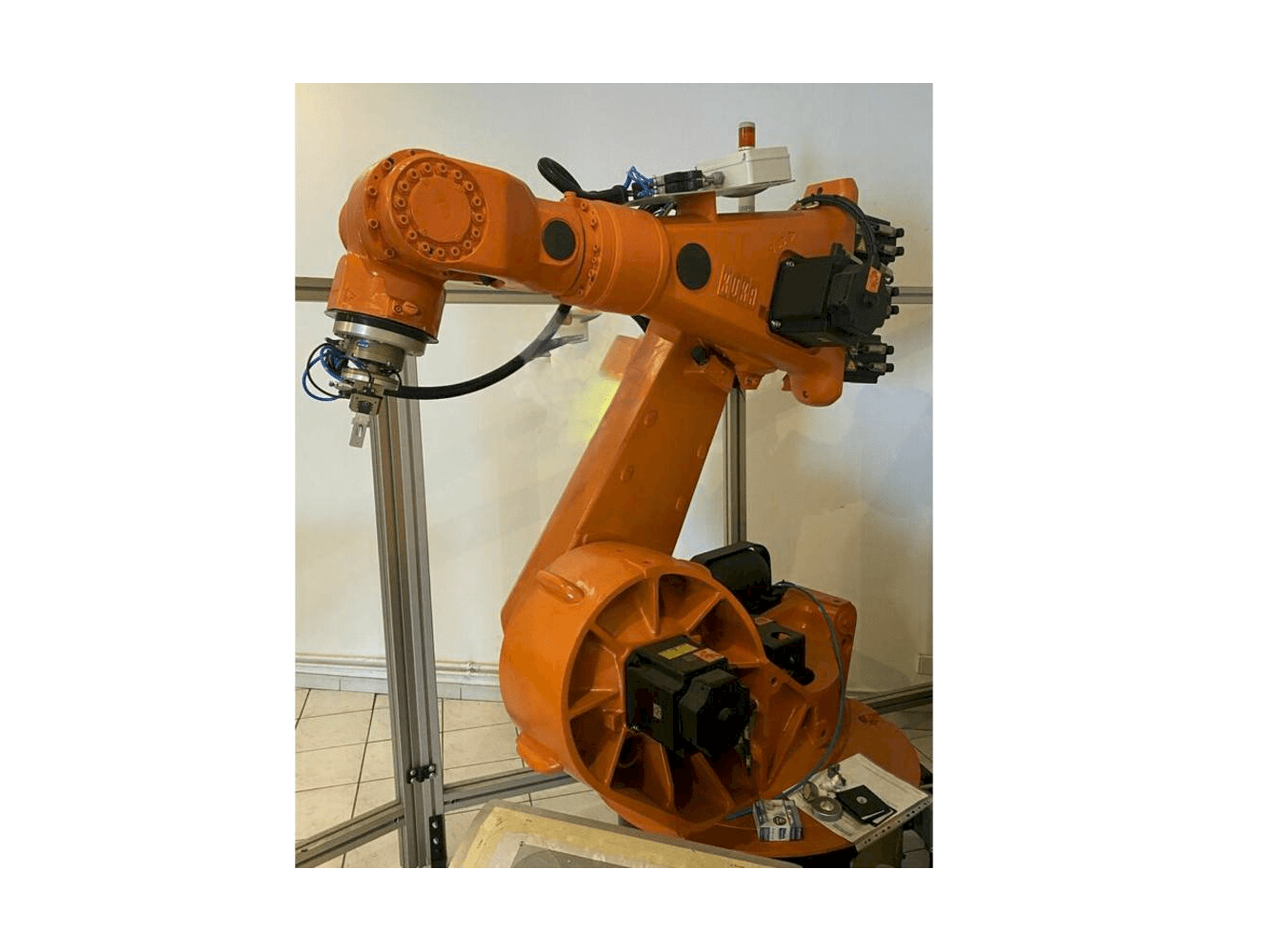 KUKA KR150L150SP/2-maskinen framifrån
