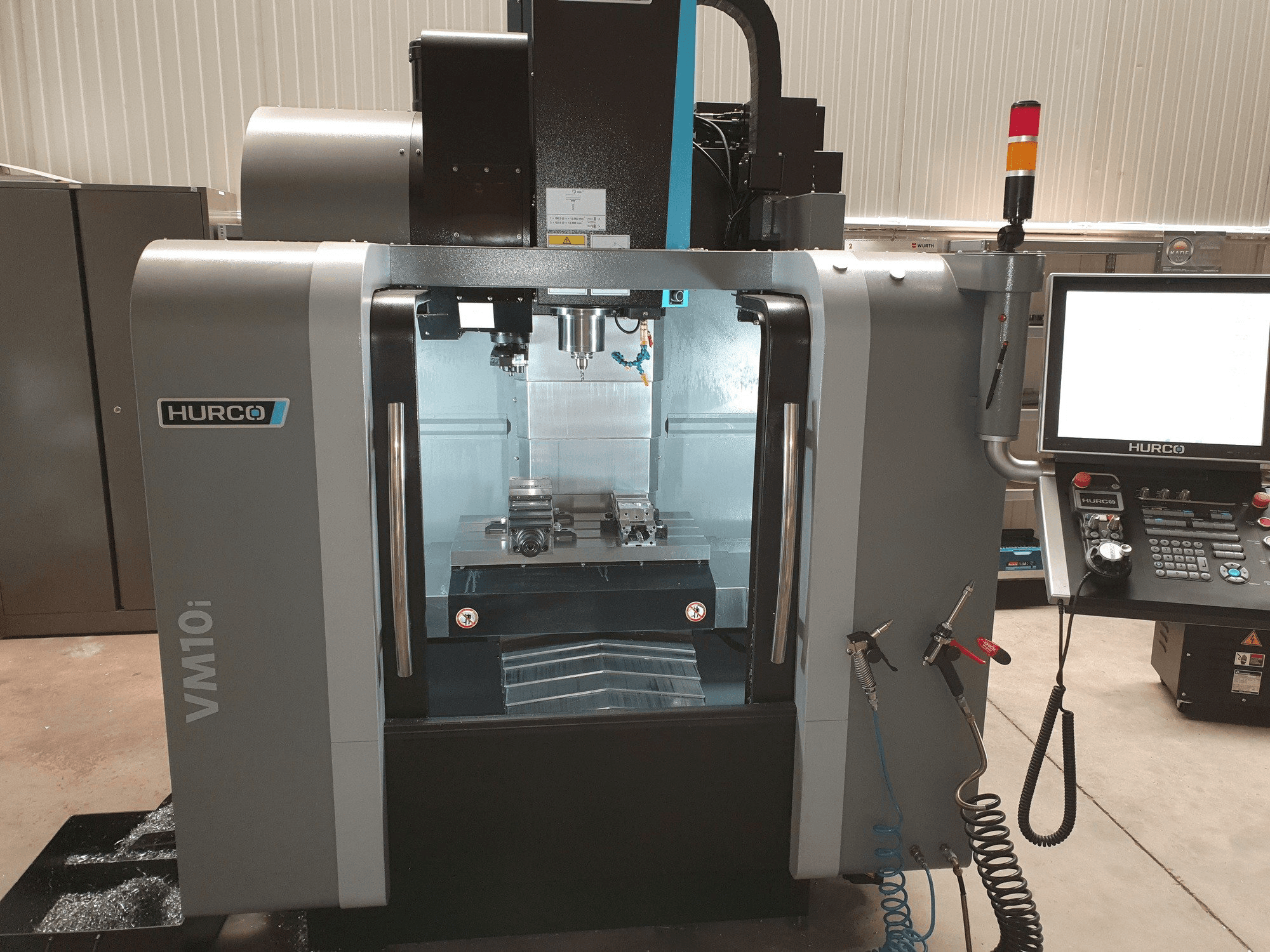 Hurco VM10i-maskinen framifrån