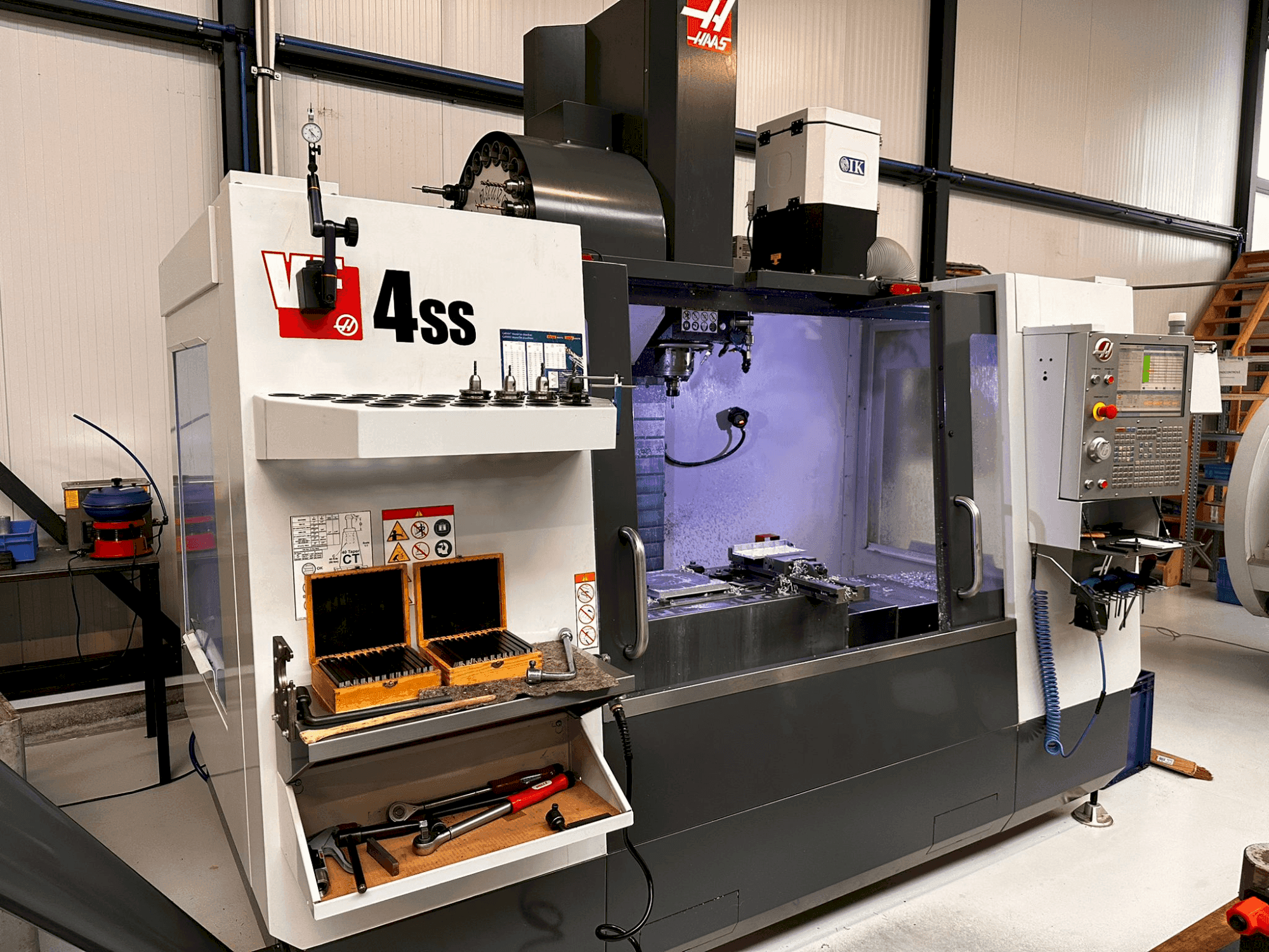 HAAS VF-4SS-maskinen framifrån