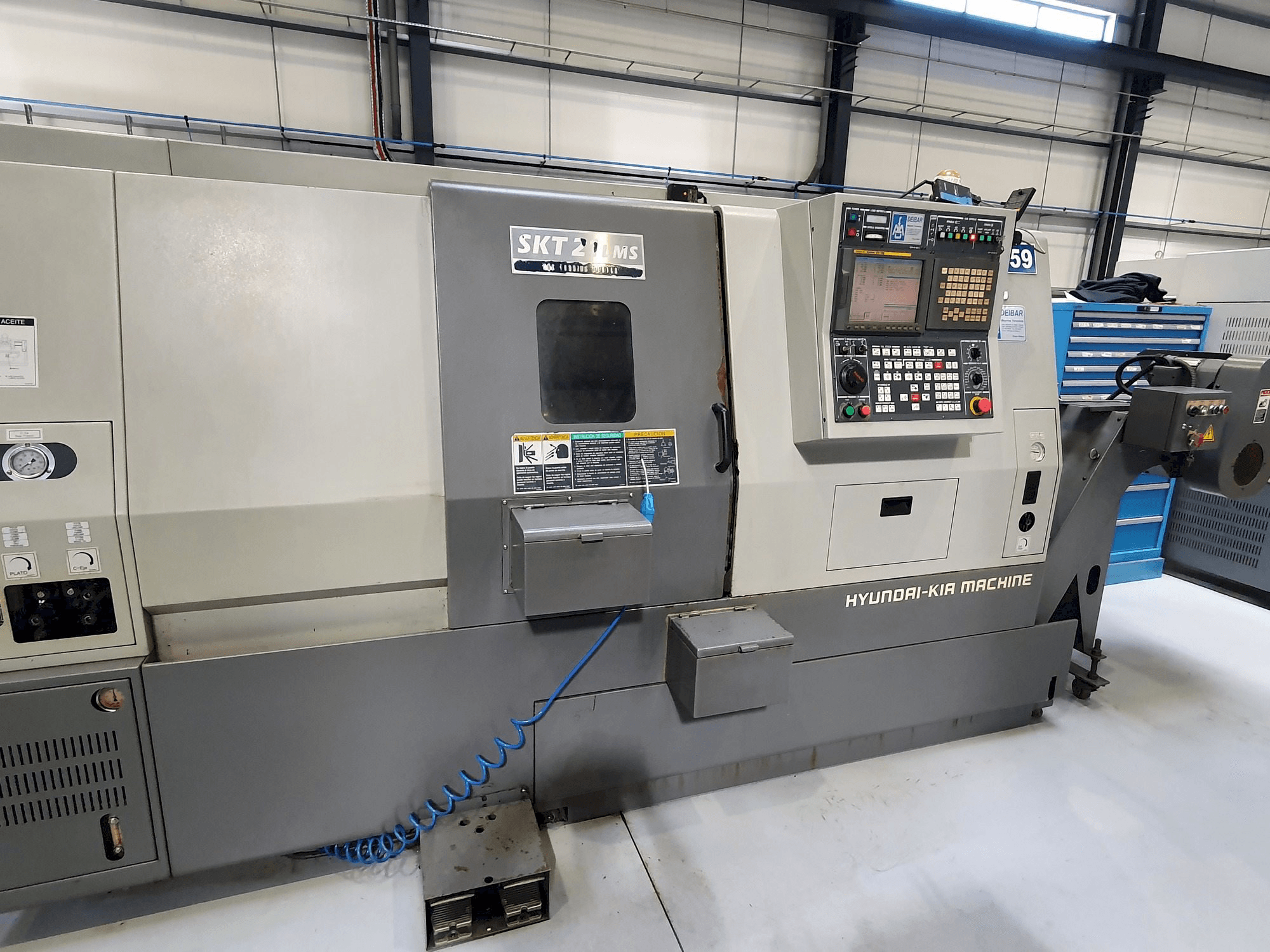 Hyundai SKT21LMS-maskinen framifrån