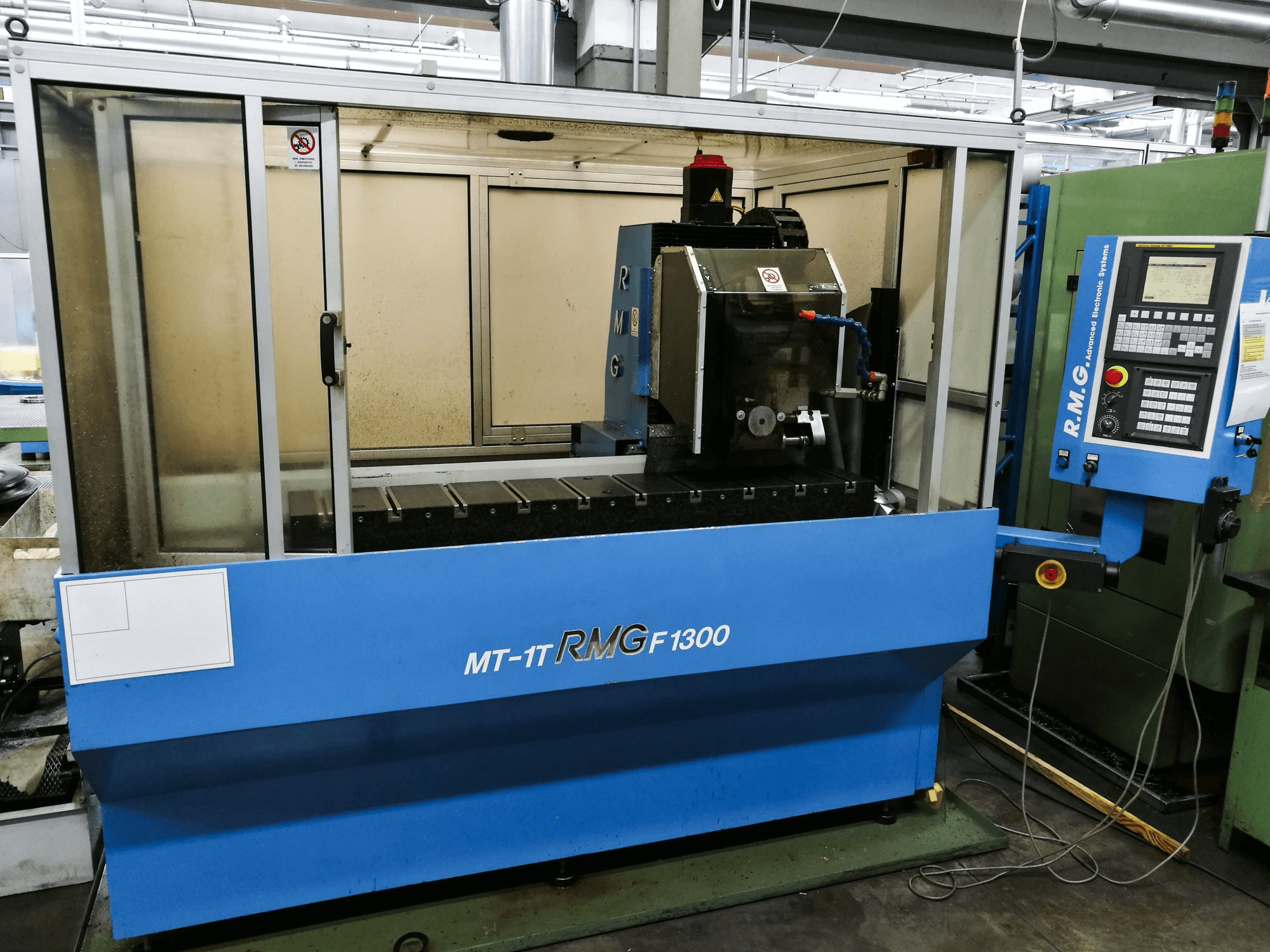 RMG-maskinen framifrånMT-1T-F 1300