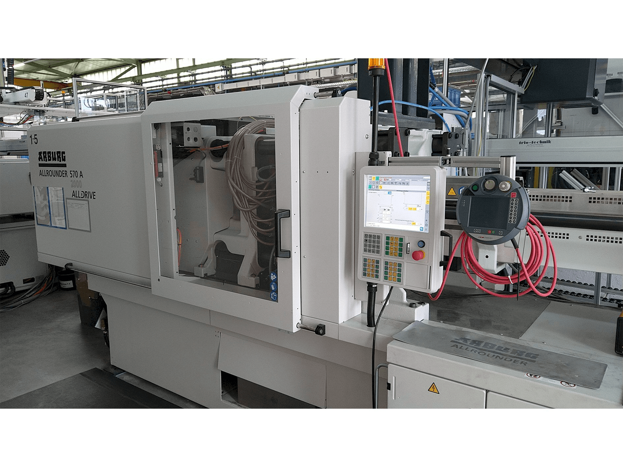 Arburg Allrounder 570 A 2000-800 ALLDRIVE-maskinen framifrån