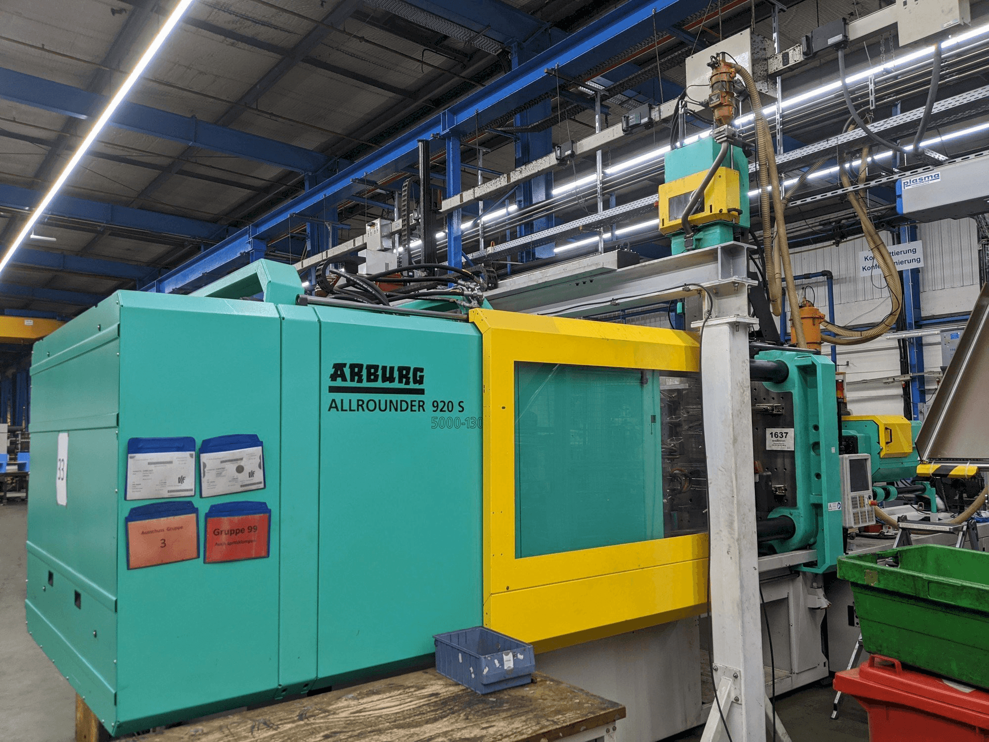 Arburg ALLROUNDER 920 S 5000 - 1300 / 400-maskinen framifrån