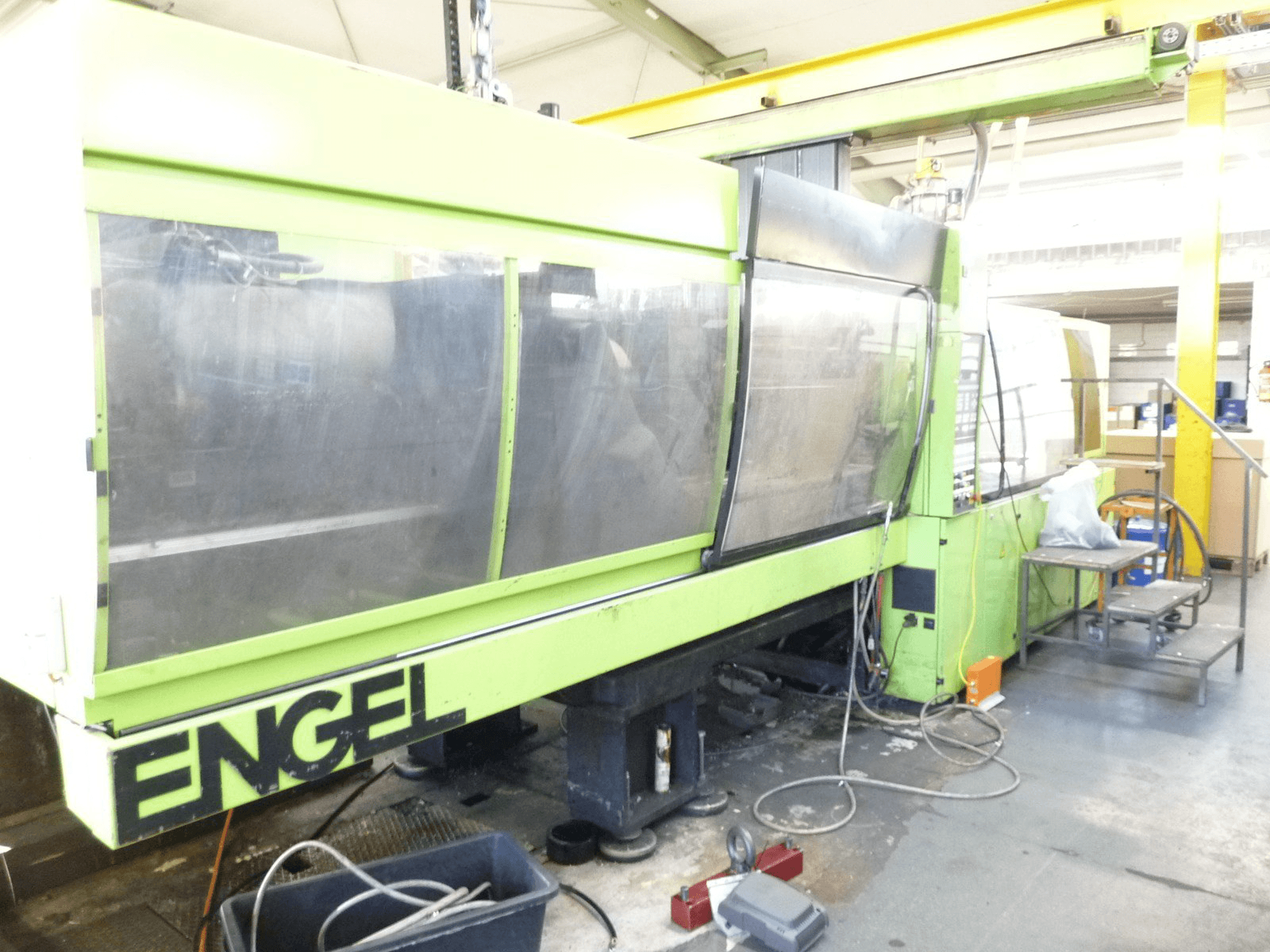 ENGEL ES 1800/275 HL-maskinen framifrån