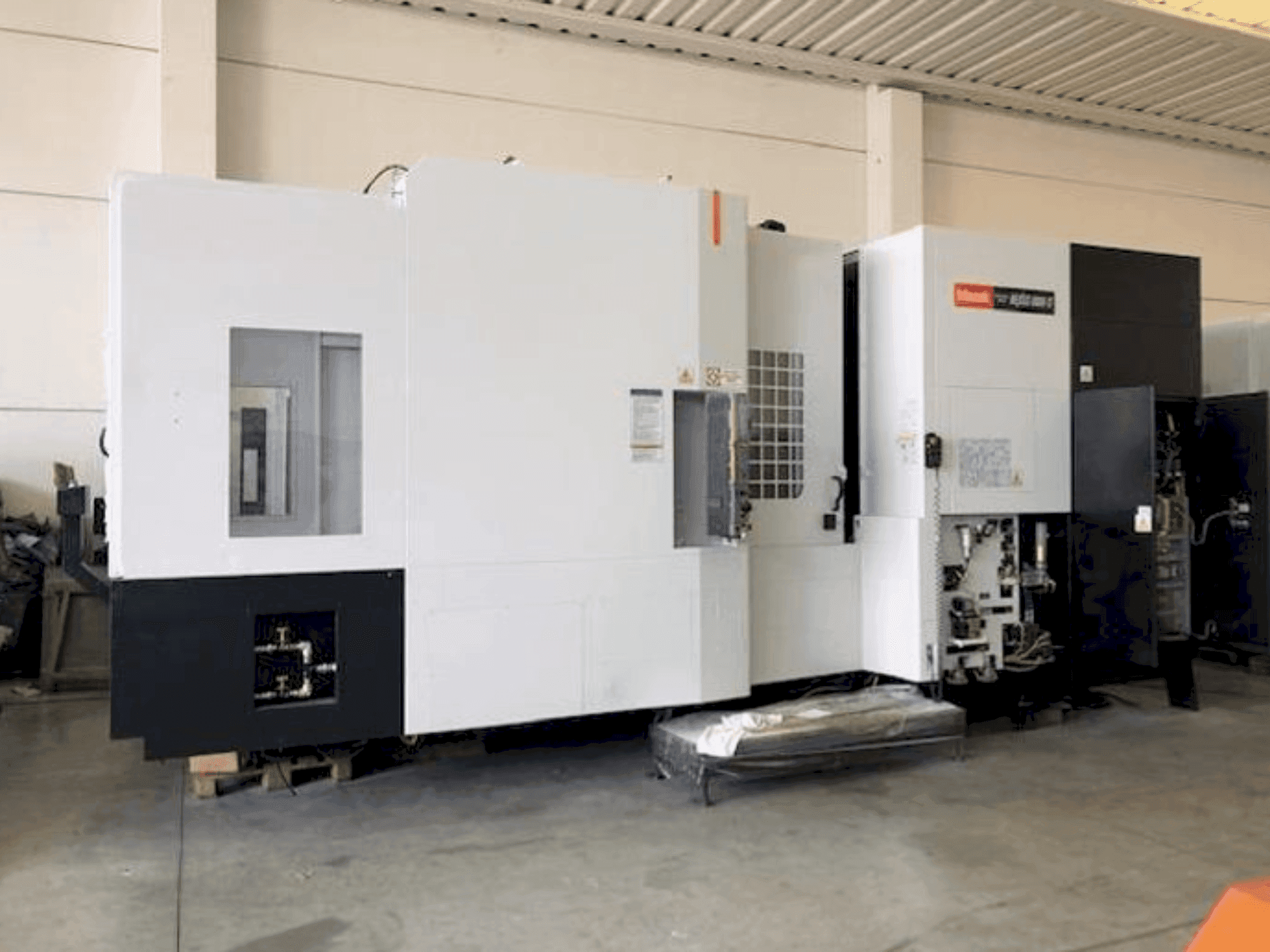 Mazak HCN-8800-maskinen framifrån