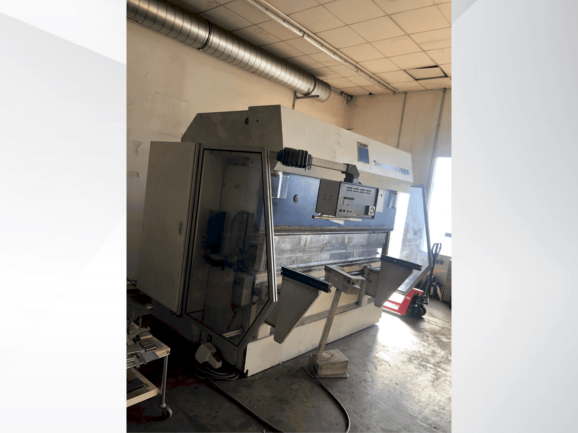 TRUMPF TrumaBend V85S-maskinen framifrån