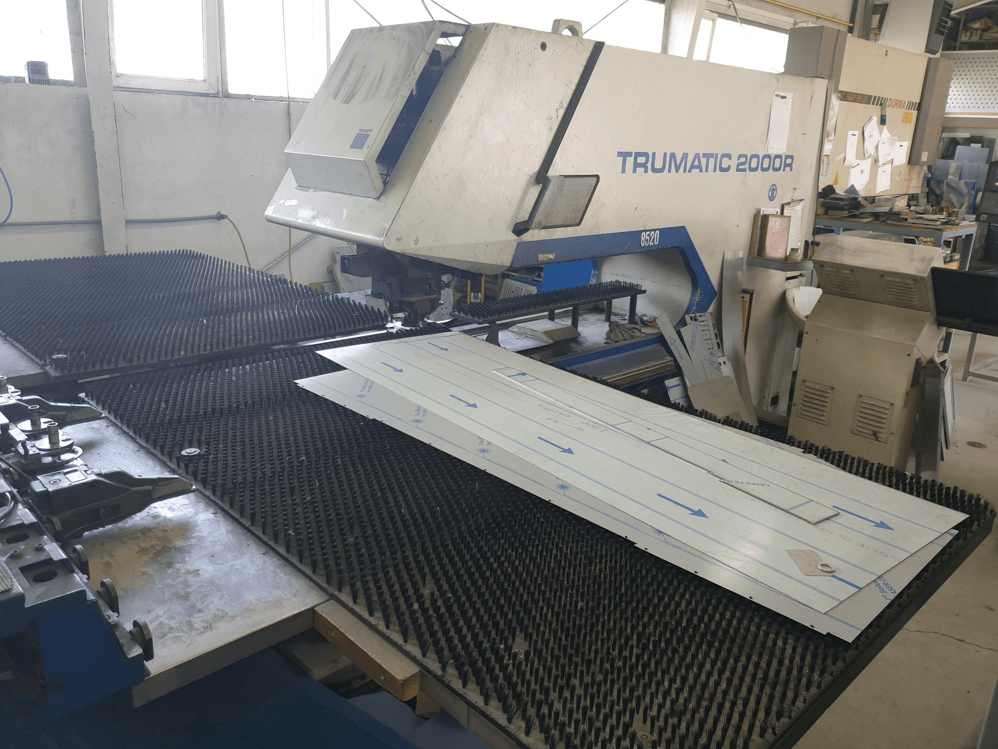 Trumpf Trumatic 2000R-maskinen framifrån
