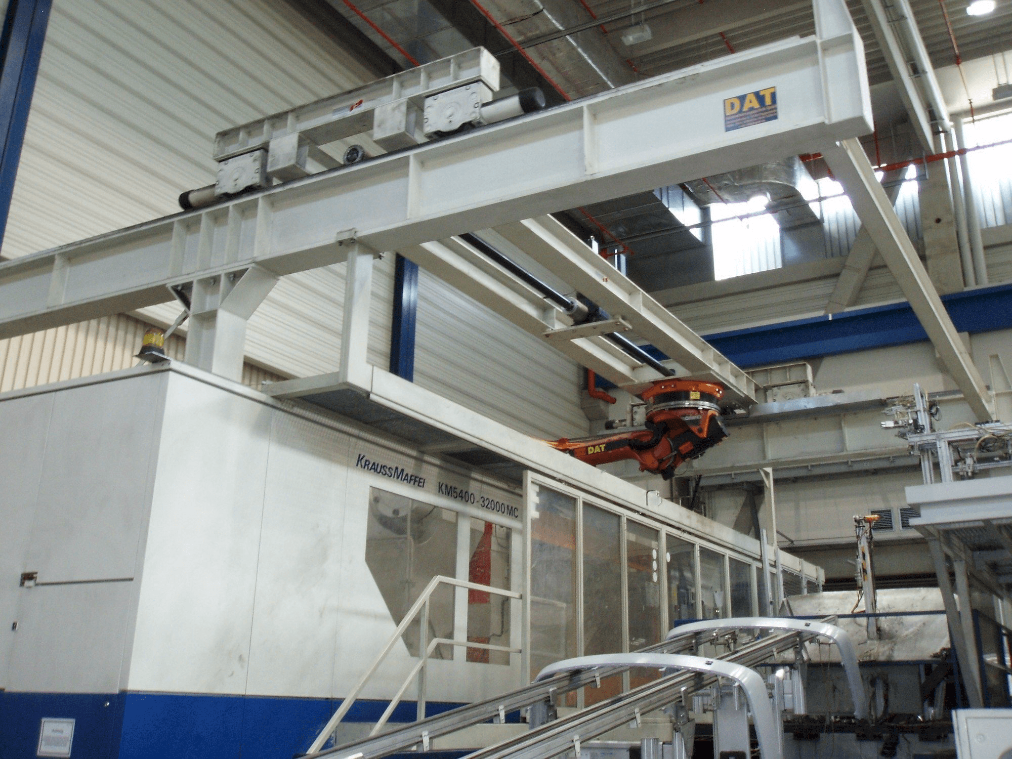 Krauss Maffei 5400-32000 MC-maskinen framifrån