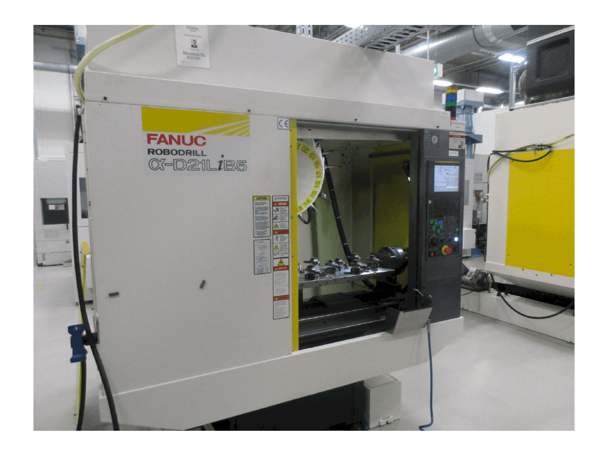 FANUC ROBODRILL Alpha D21LiB5-maskinen framifrån
