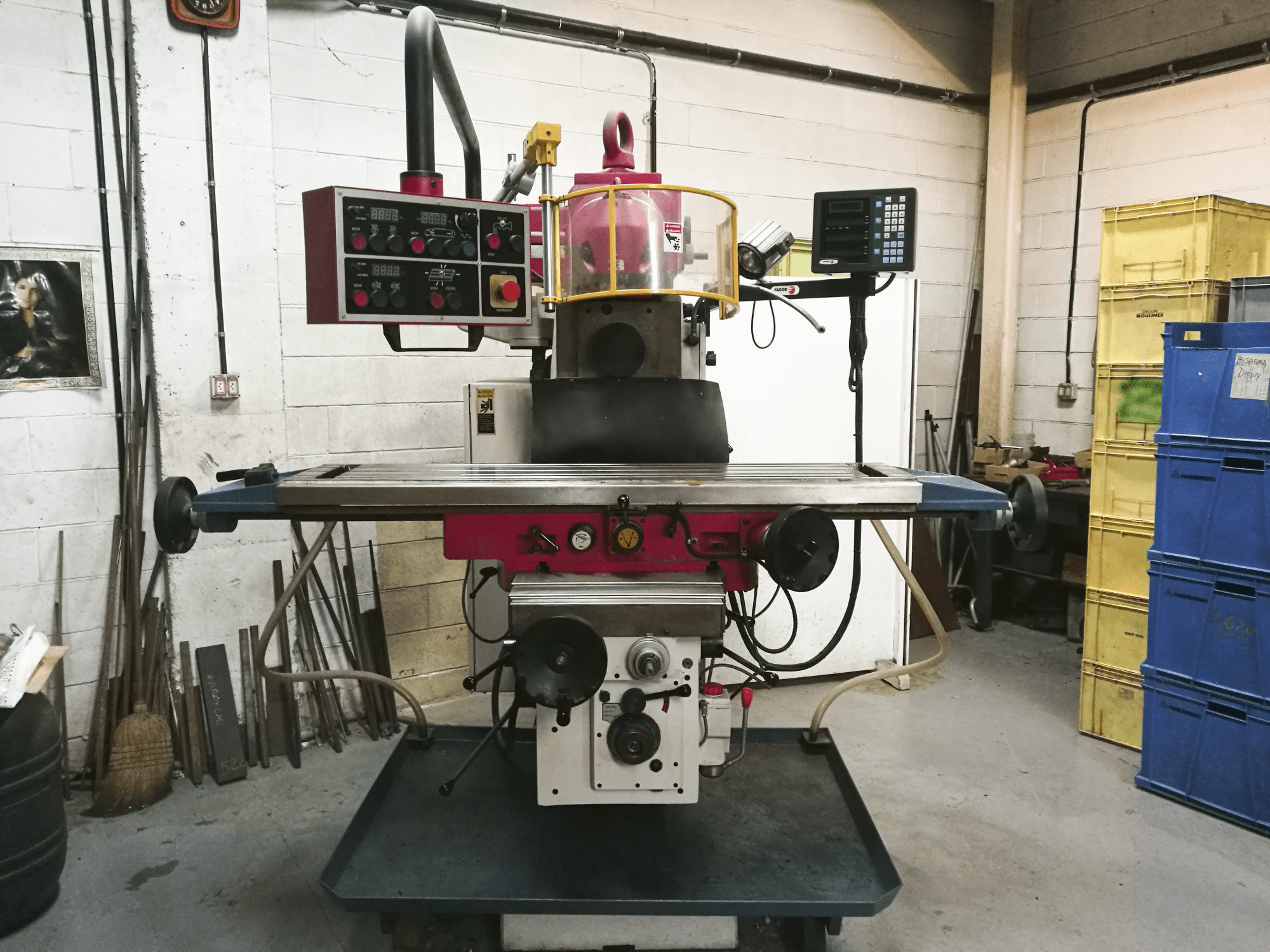 Lagun-maskinen framifrånFCM 152