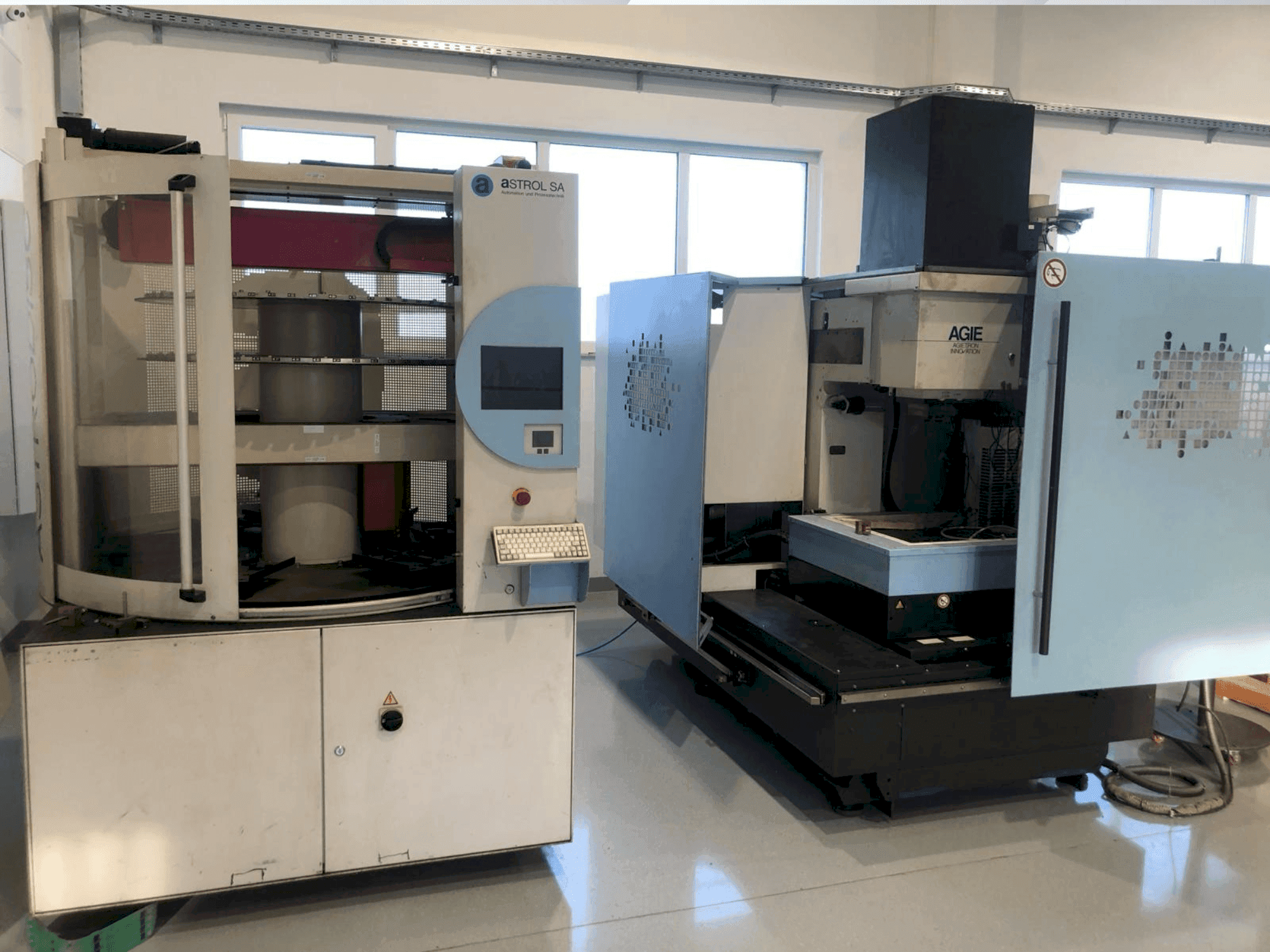 AGIE AGIETRON Innovation 2-maskinen framifrån