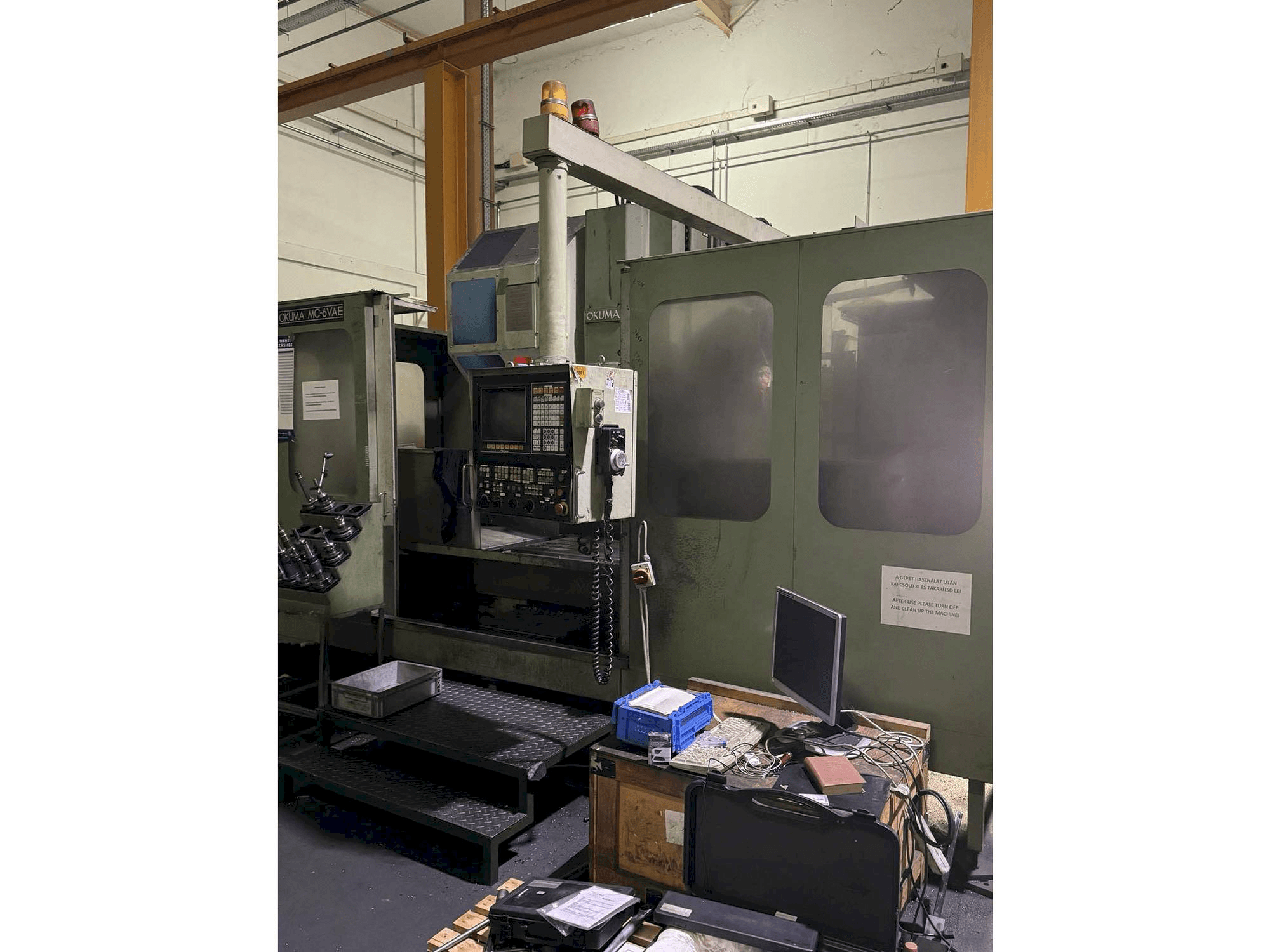 Okuma MC - 6VAE-maskinen framifrån