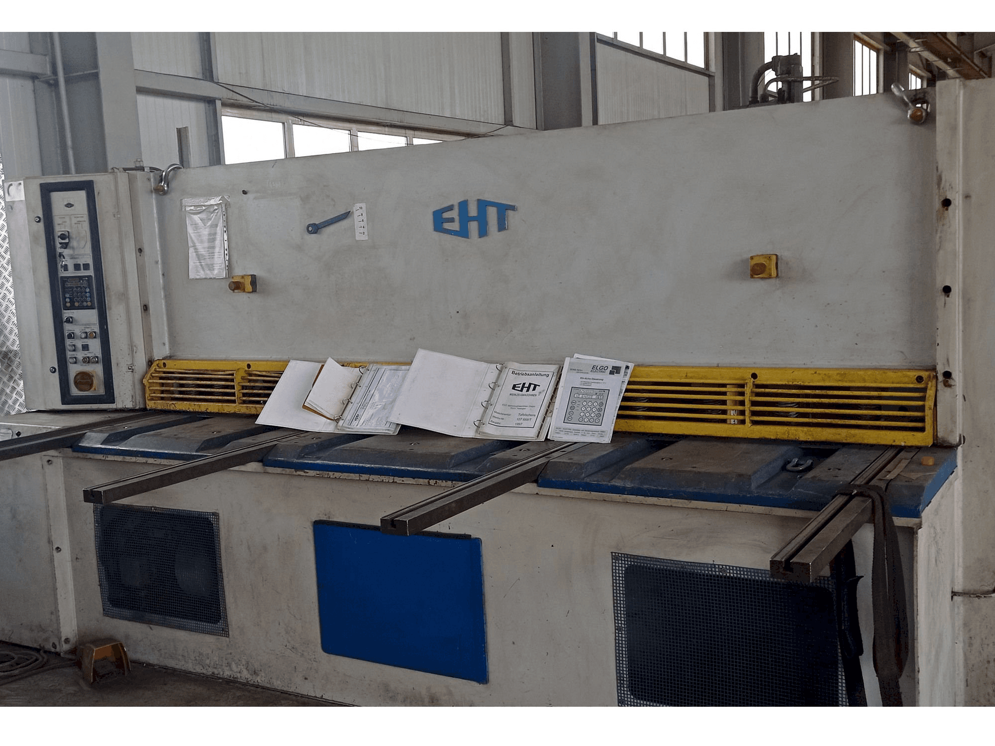 EHT Ecocut 10-31-maskinen framifrån