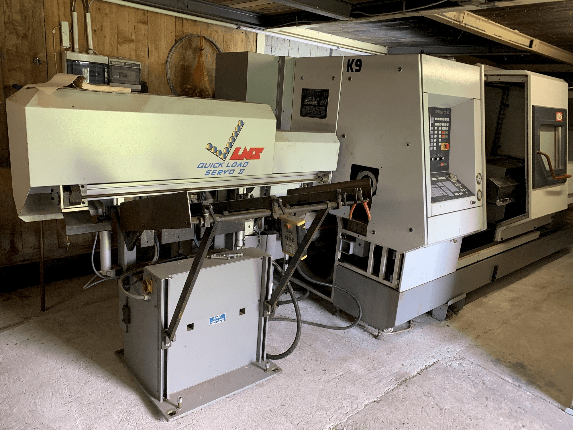 TRAUB TND 350 G-maskinen framifrån