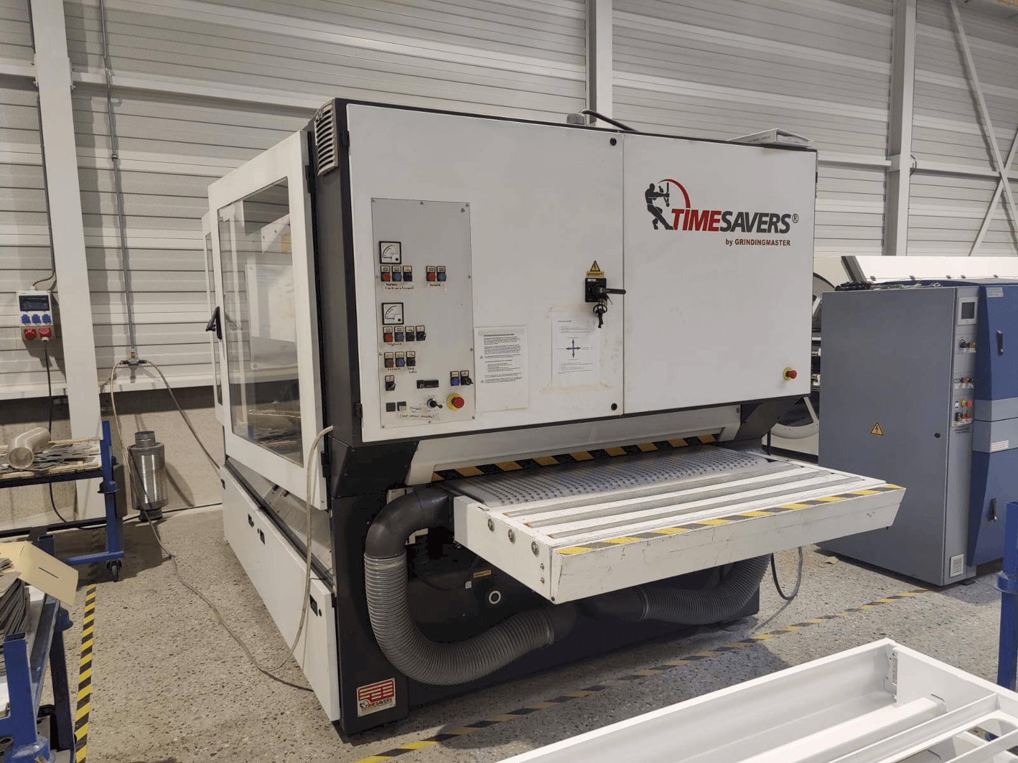 TIMESAVERS 42-series-1350-WRB-maskinen framifrån