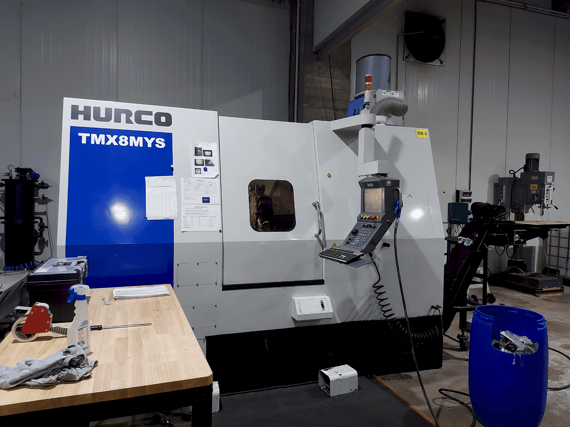 Hurco TMX 8MYS-maskinen framifrån