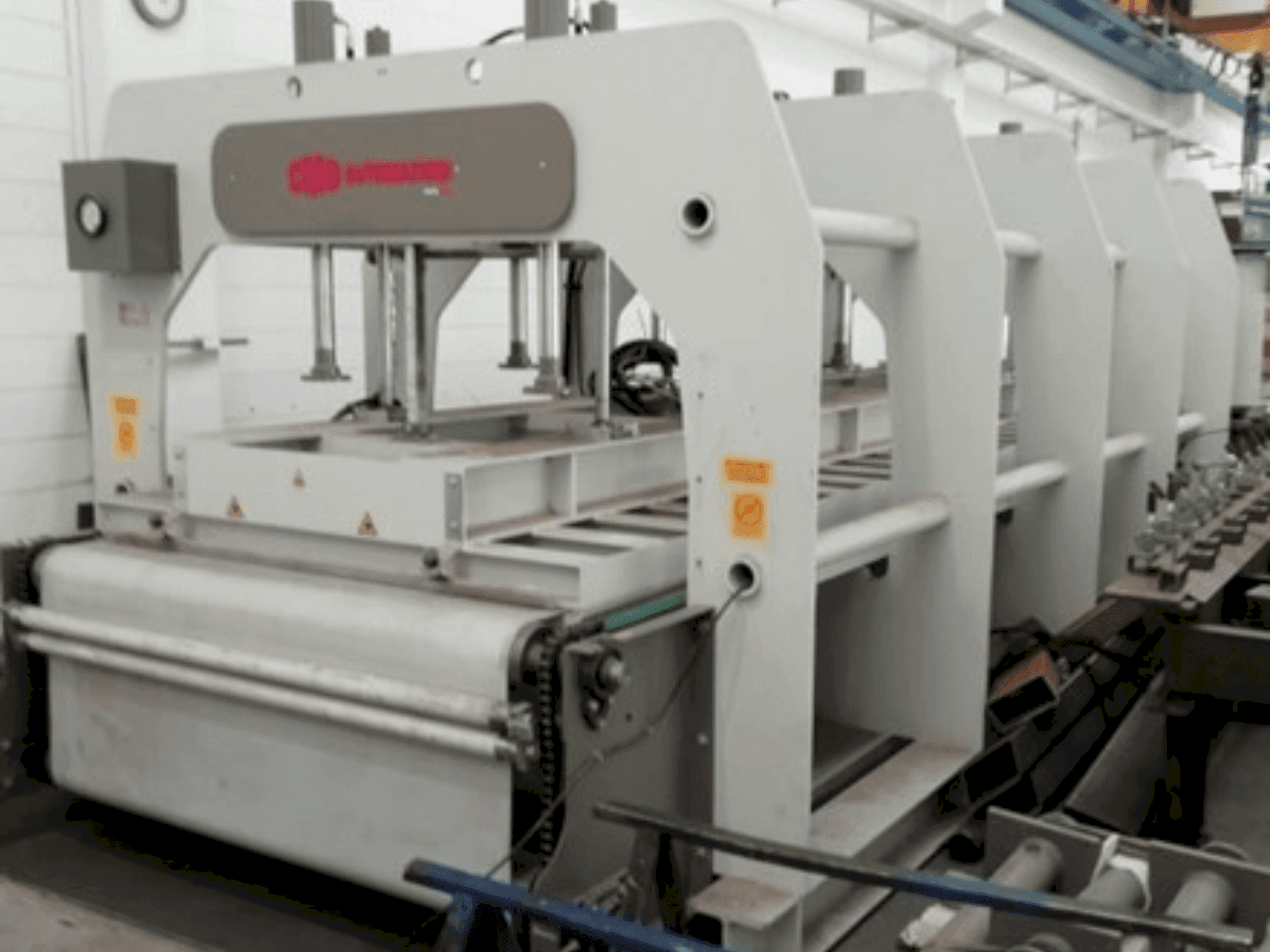 CMB PFR-CCL-maskinen framifrån