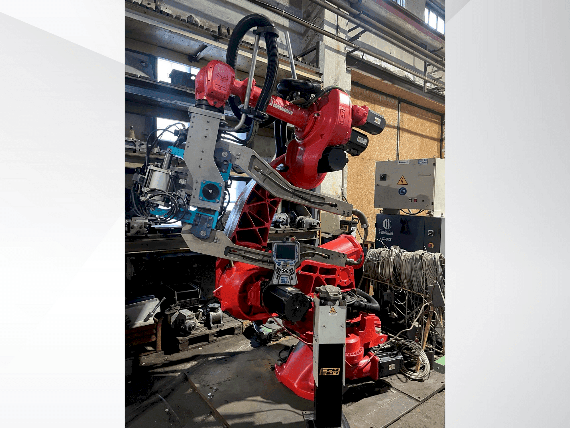 COMAU C4G-maskinen framifrån