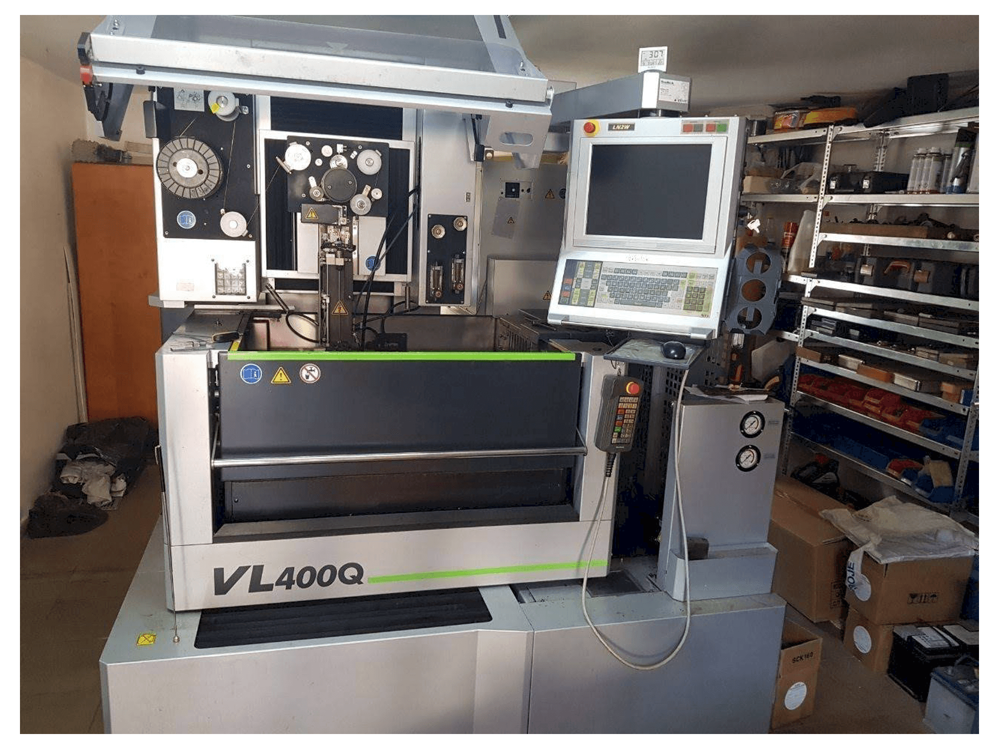 Sodick VL 400Q-maskinen framifrån