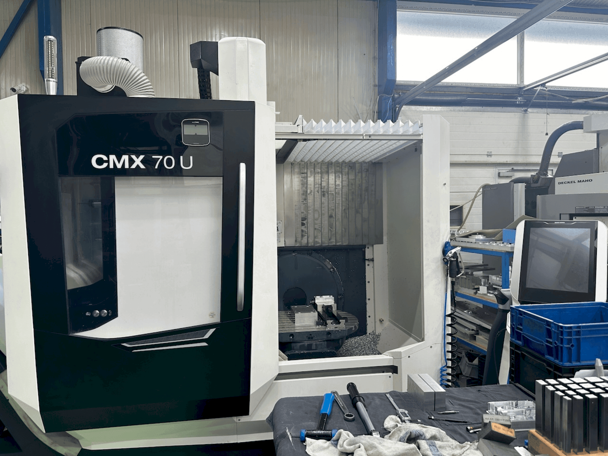 DMG MORI CMX 70 U-maskinen framifrån