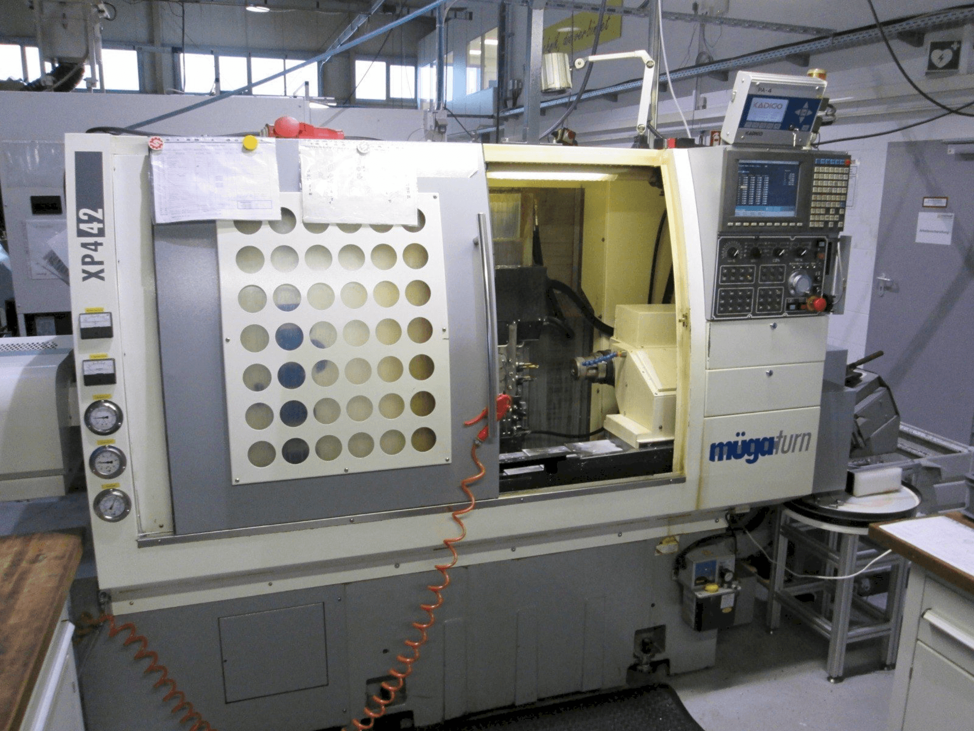 Muga XP4 42SM-maskinen framifrån