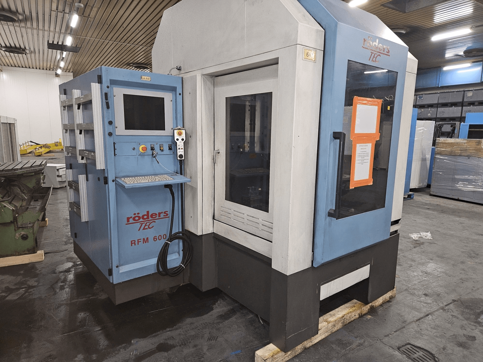 RÖDERS RFM 600/2-maskinen framifrån