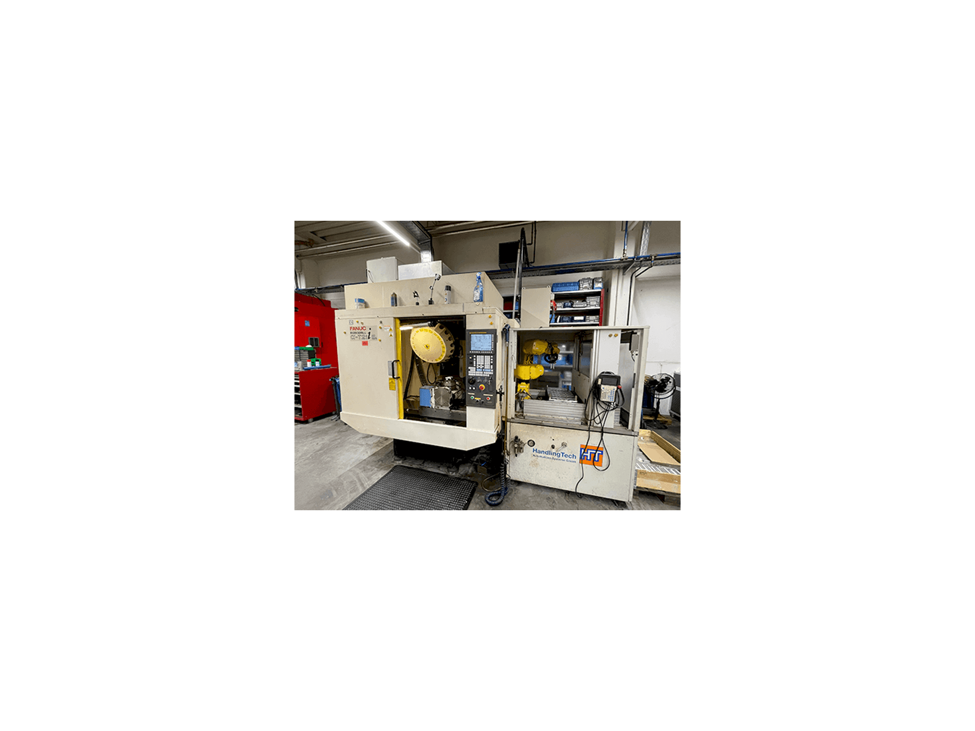 FANUC Robodrill Alpha-T21iEL-maskinen framifrån