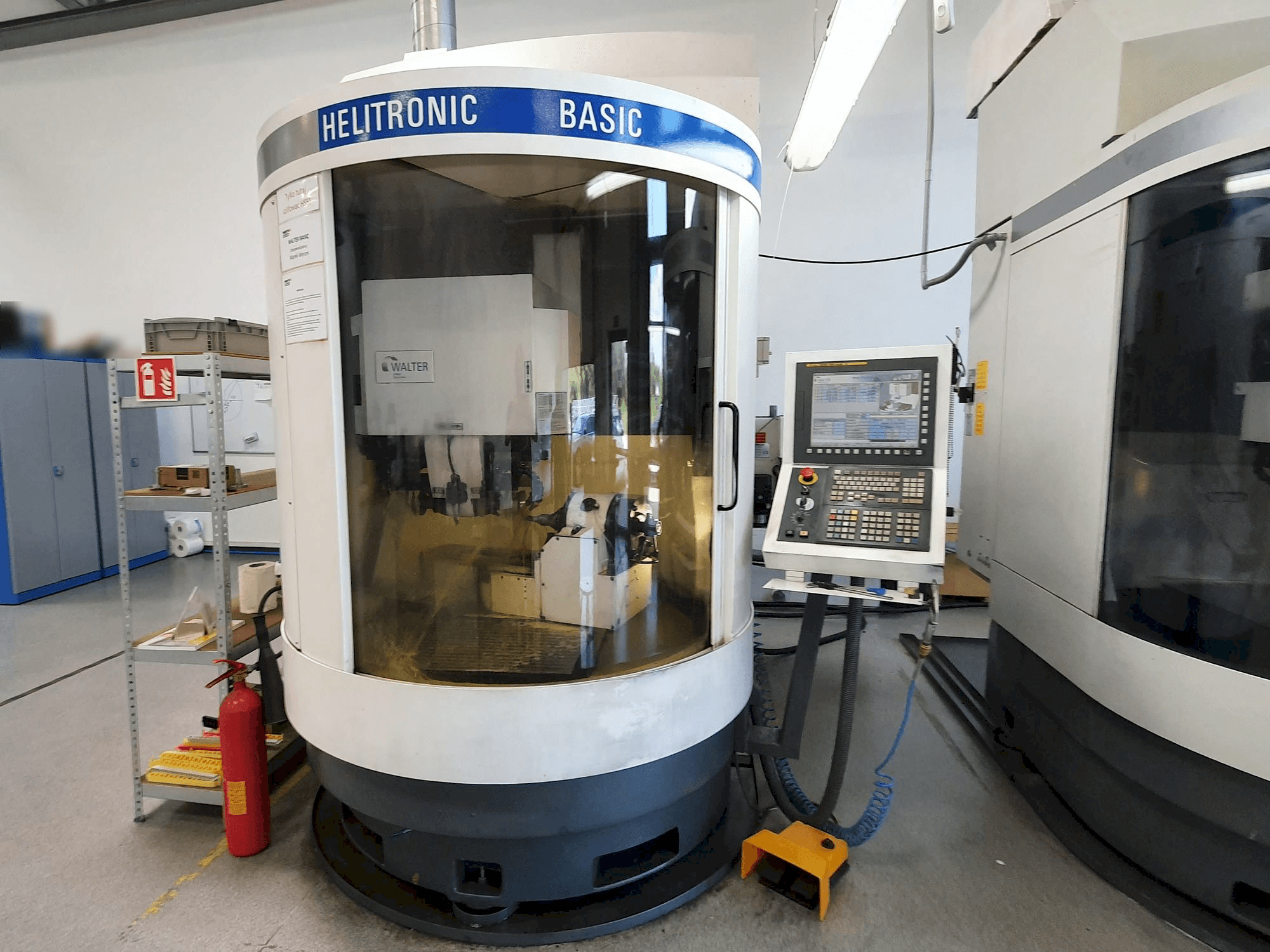 Walter Helitronic BASIC-F-maskinen framifrån